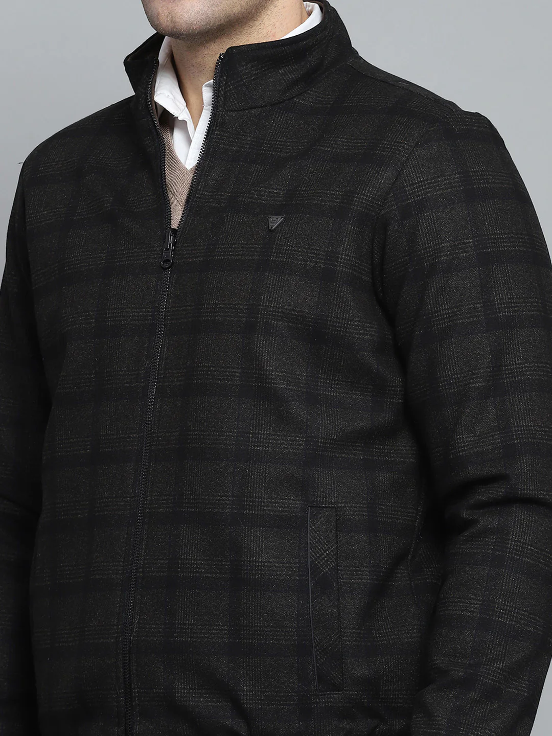 Men Black Solid Mock Neck Full Sleeve Jacket - Image 12