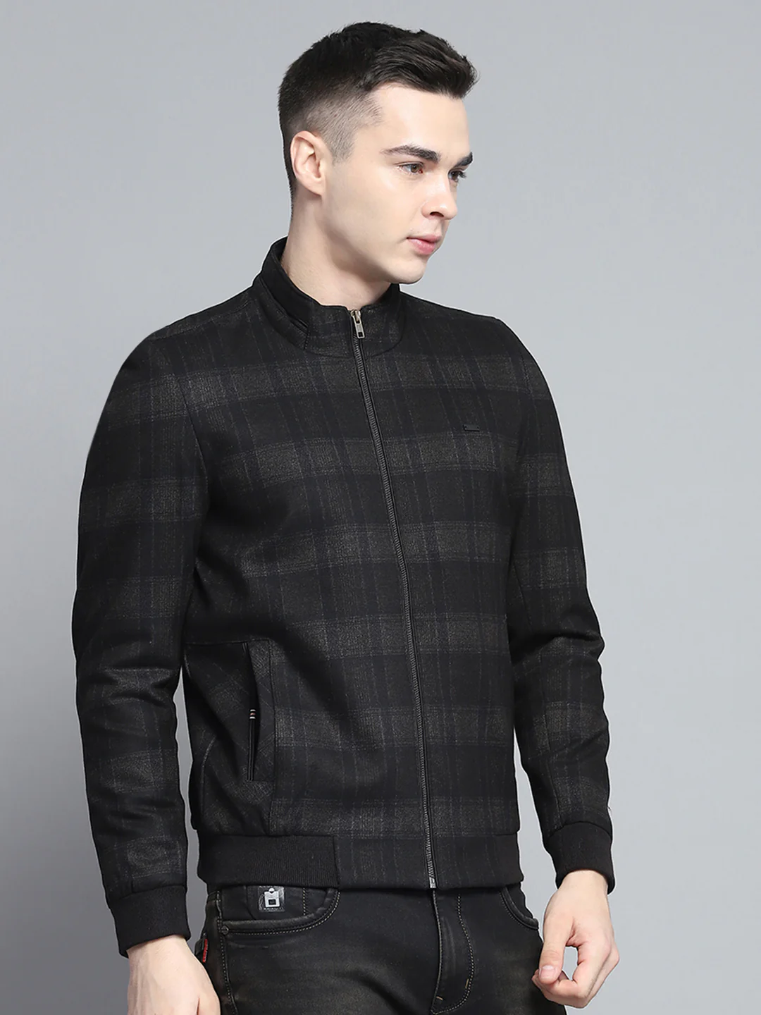Men Black Solid Mock Neck Full Sleeve Jacket - Image 4
