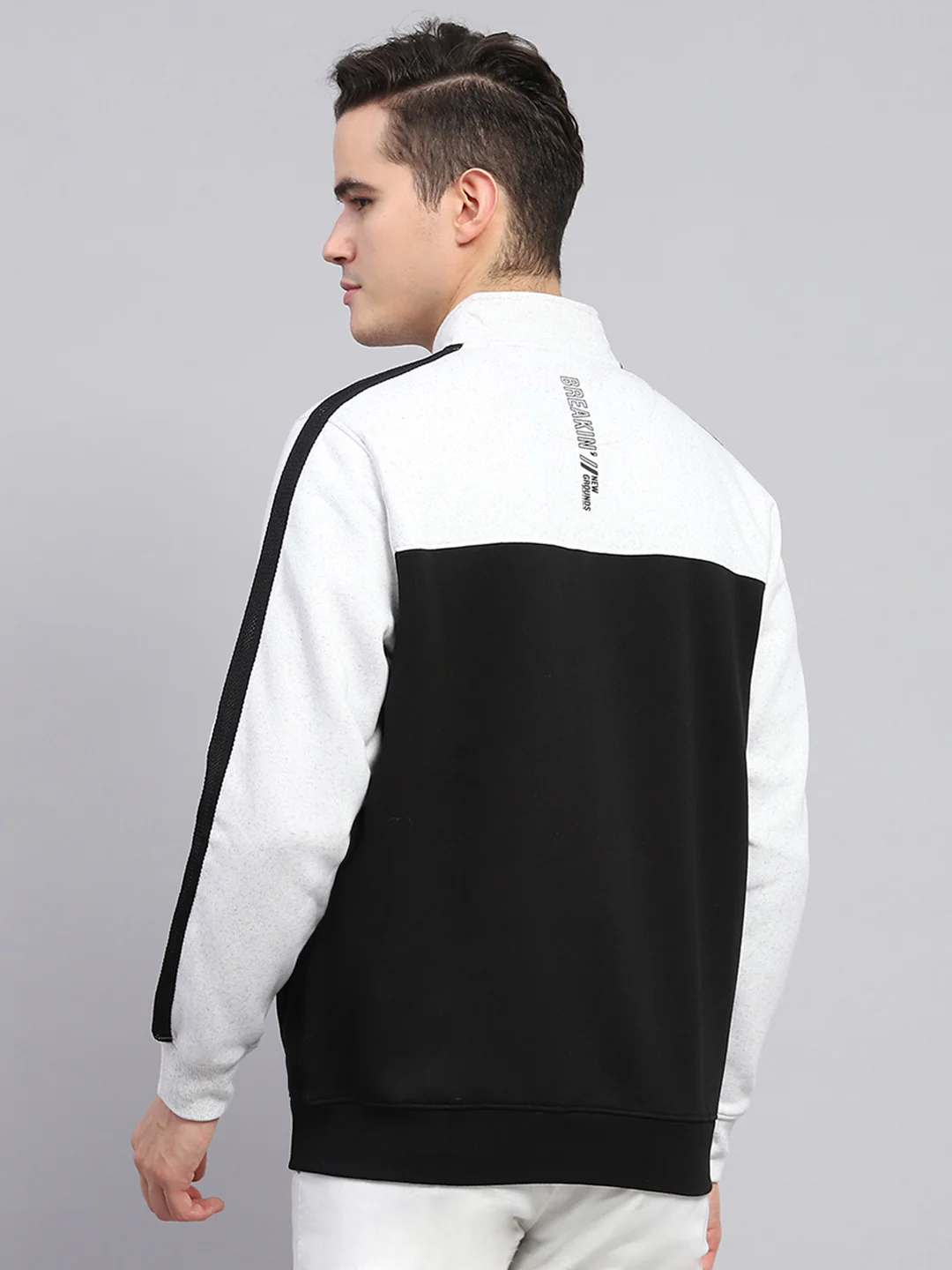 Men Black Solid Mock Neck Full Sleeve Sweatshirt - Image 5