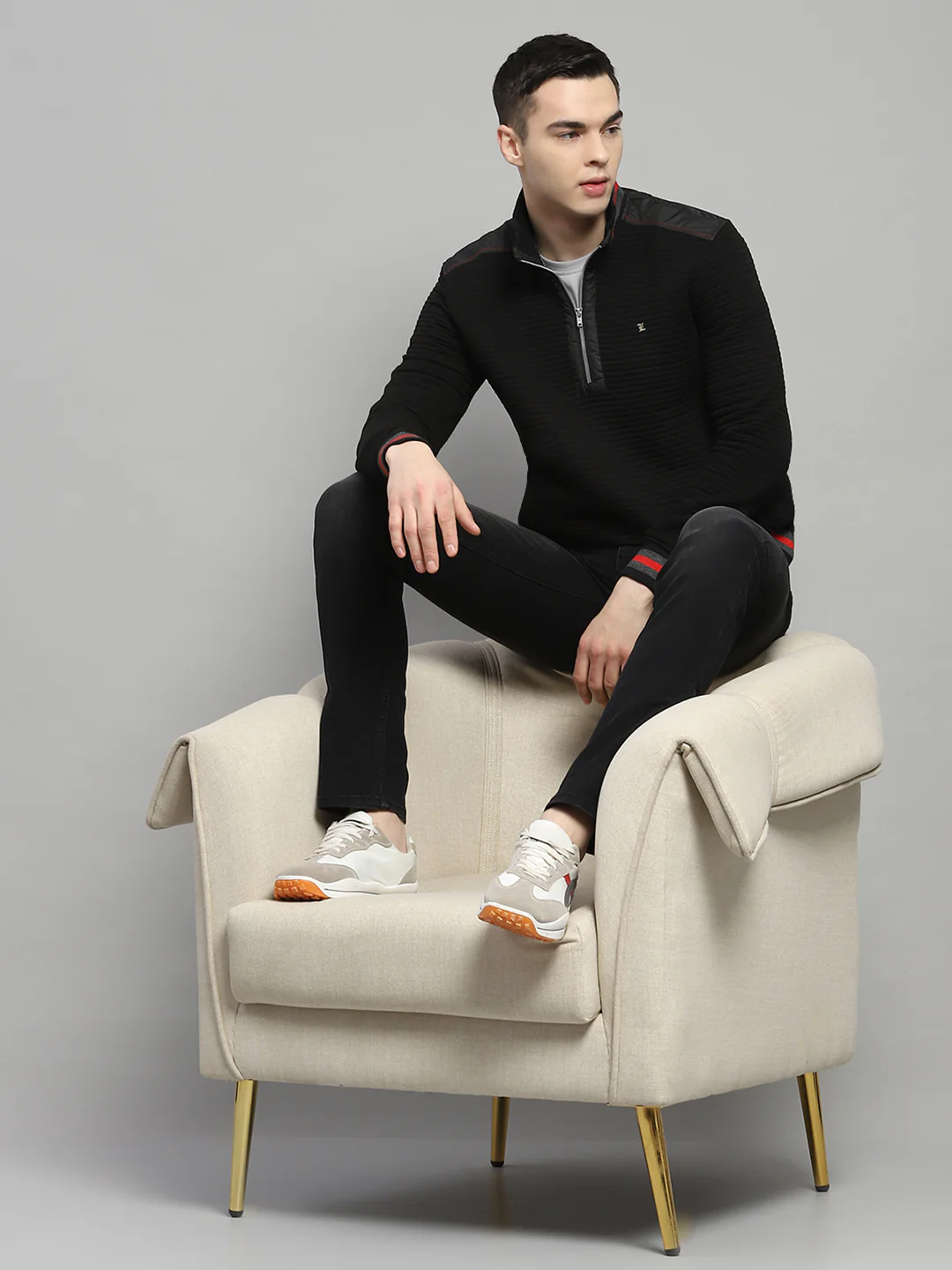 Men Black Solid Mock Neck Full Sleeve Sweatshirt - Image 2