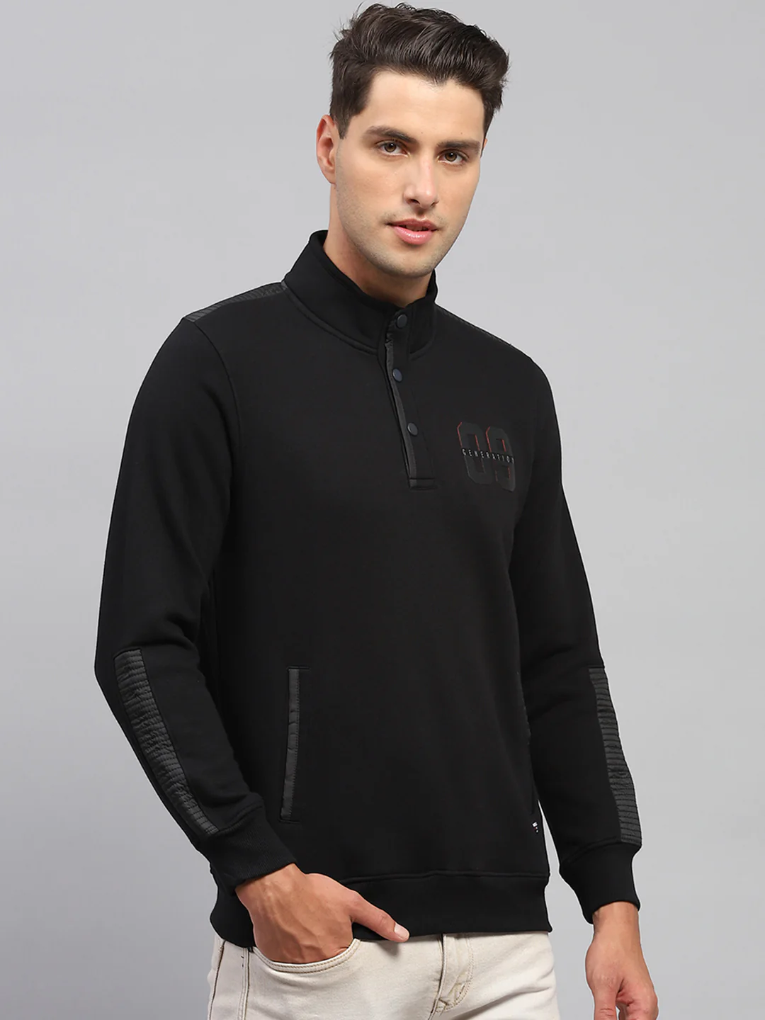 Men Black Solid Mock Neck Full Sleeve Sweatshirt - Image 4