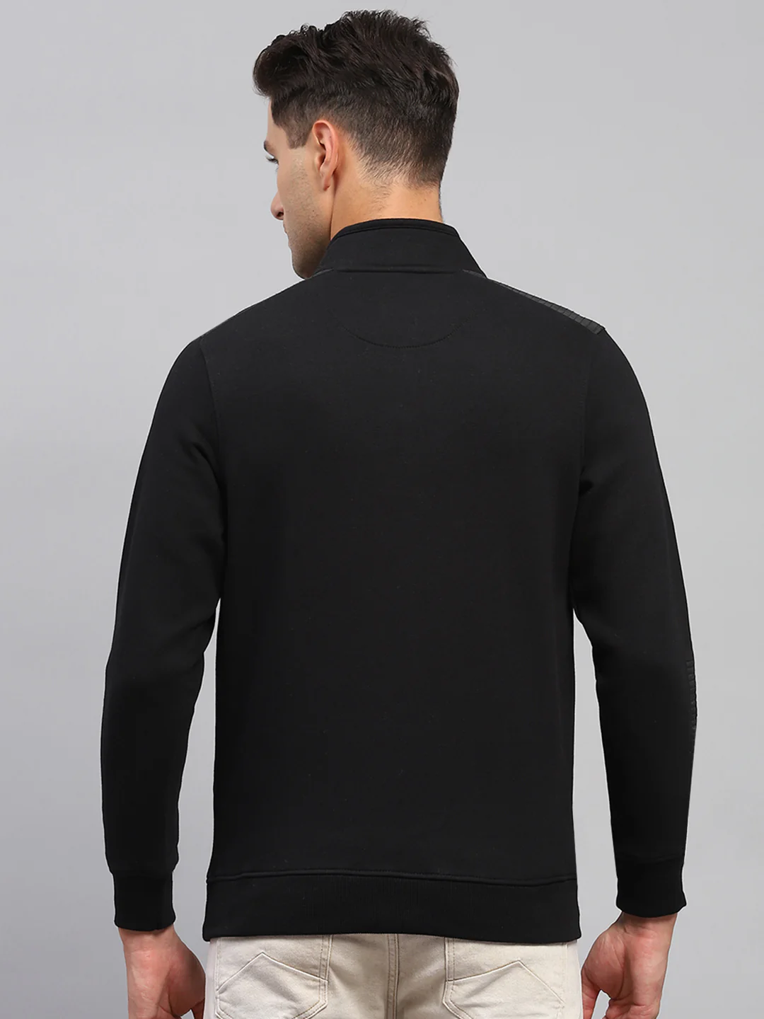 Men Black Solid Mock Neck Full Sleeve Sweatshirt - Image 5