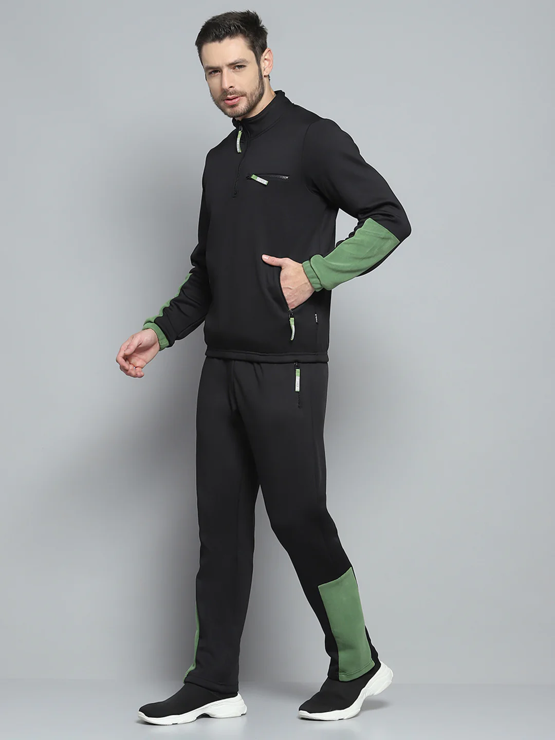 Rock.it Men Black Solid Mock Neck Full Sleeve Winter Tracksuit - Image 3