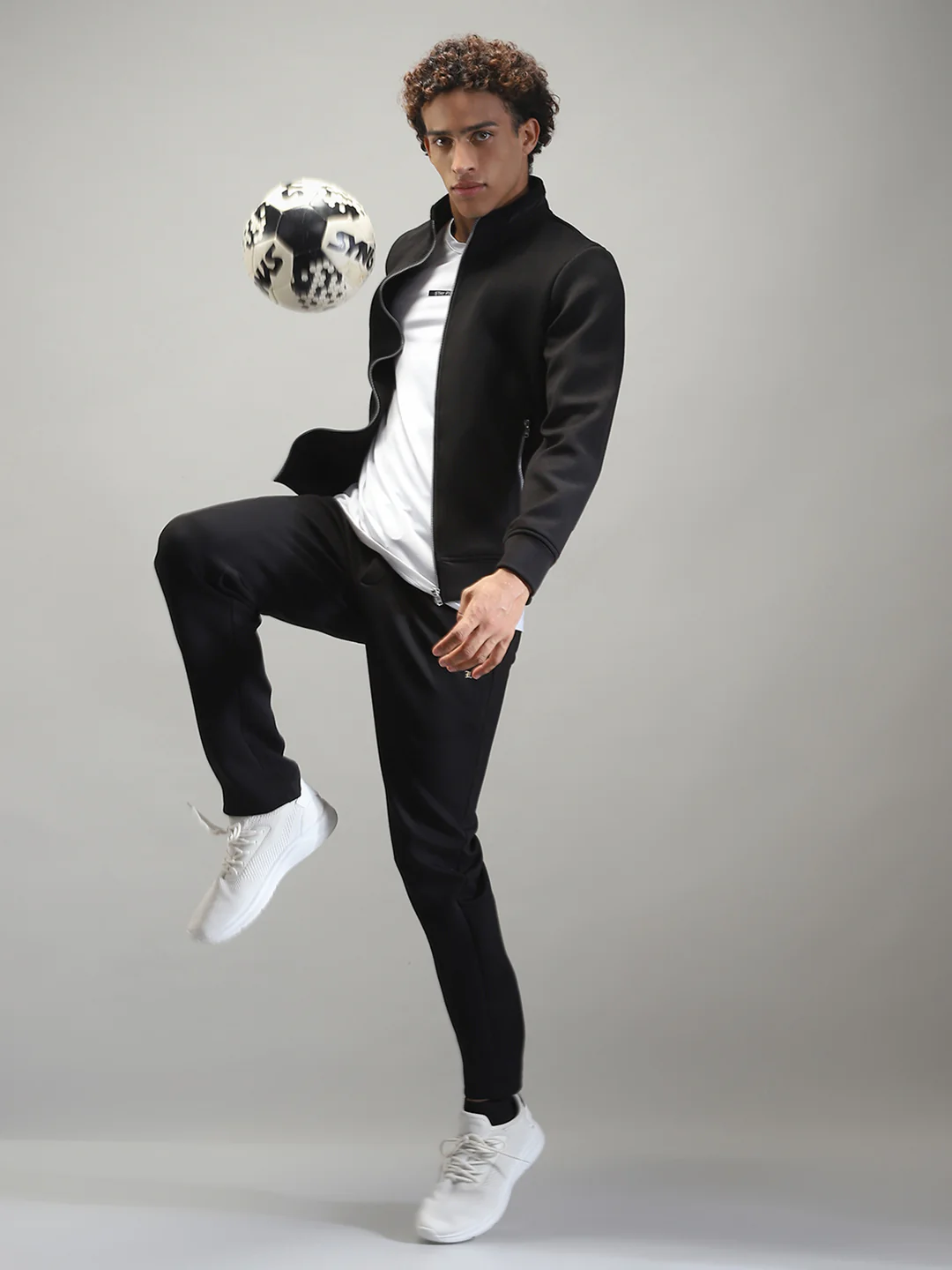 Men Black Solid Mock Neck Full Sleeve Winter Tracksuit - Image 2