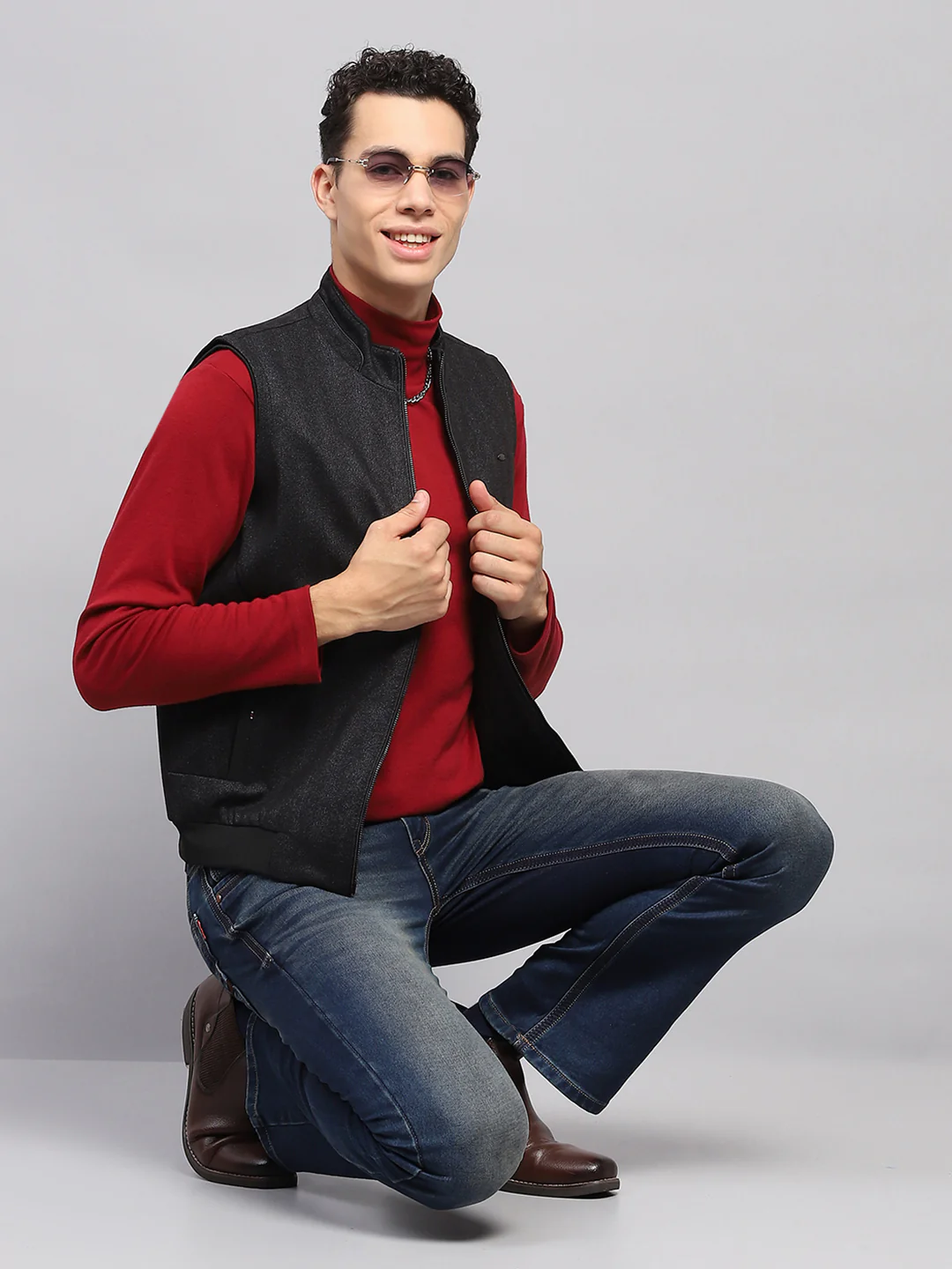 Men Black Solid Mock Neck Sleeveless Coat - Image 2