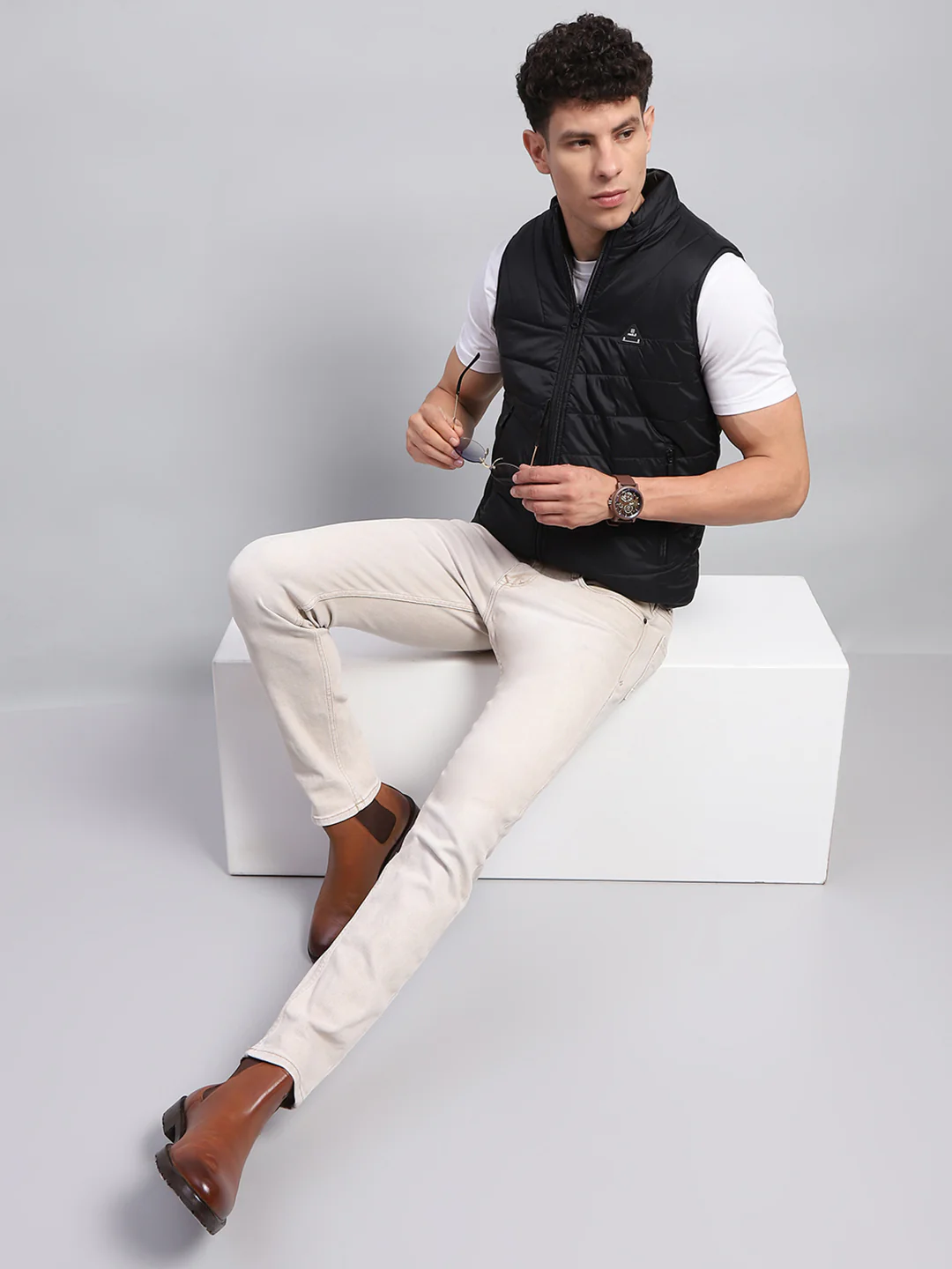 Rock.it Men Black Solid Mock Neck Sleeveless Jacket - Image 2