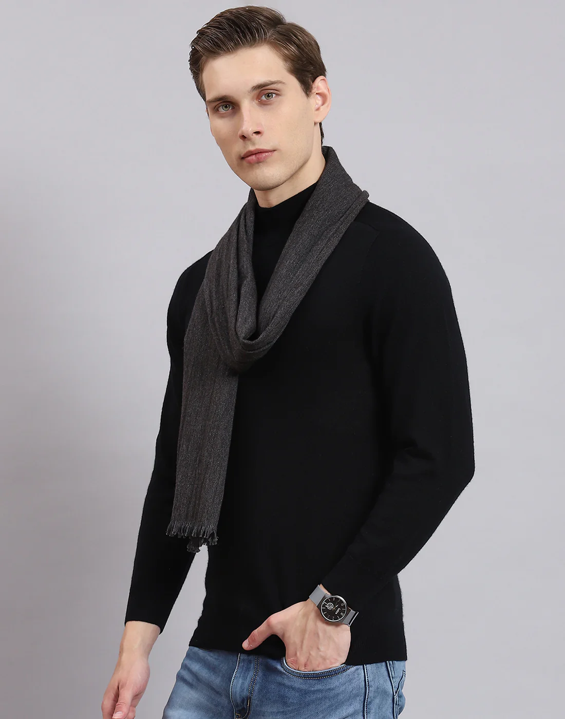 Men Black Solid Muffler - Image 4