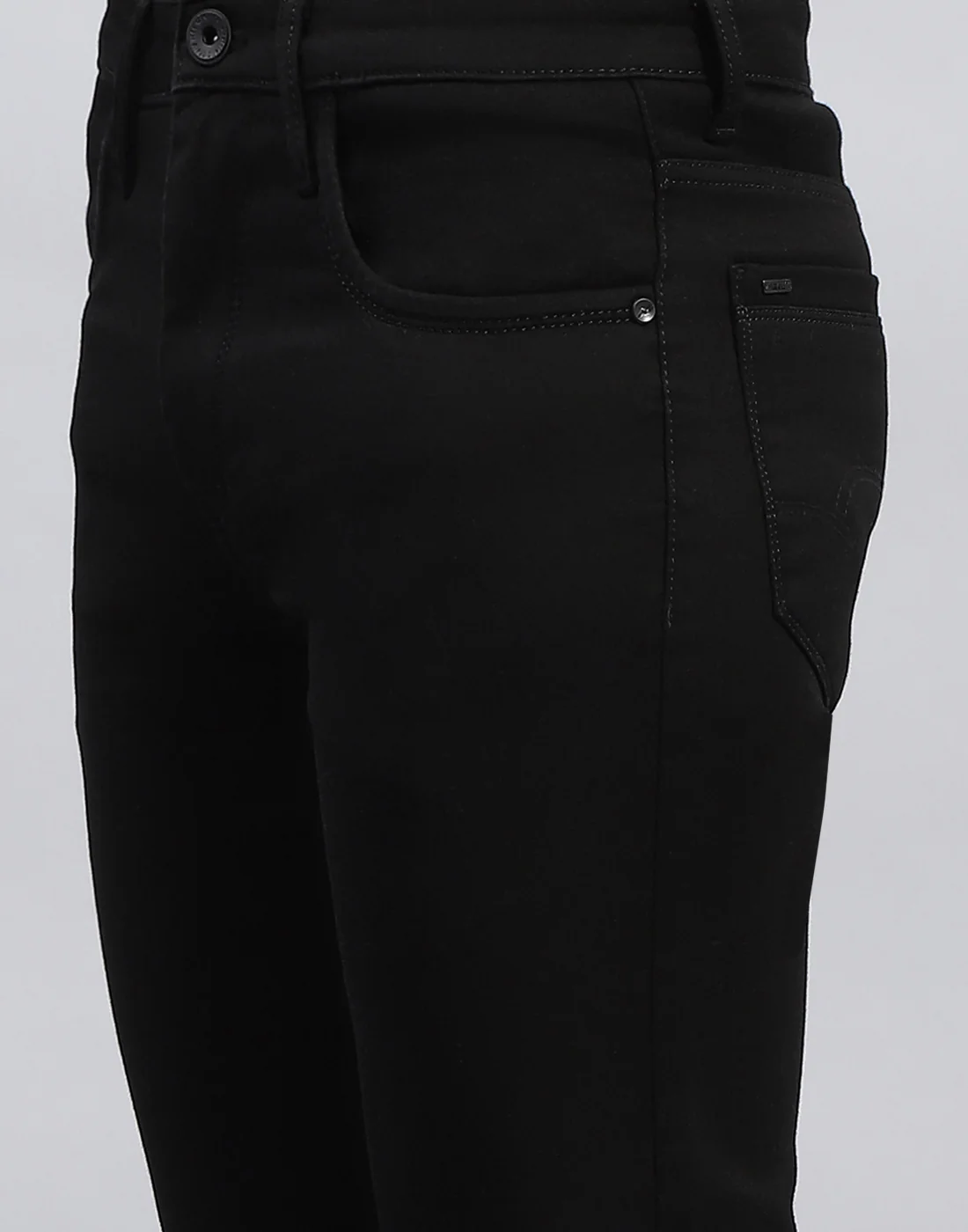 Men Black Solid Narrow Fit Denim - Image 6
