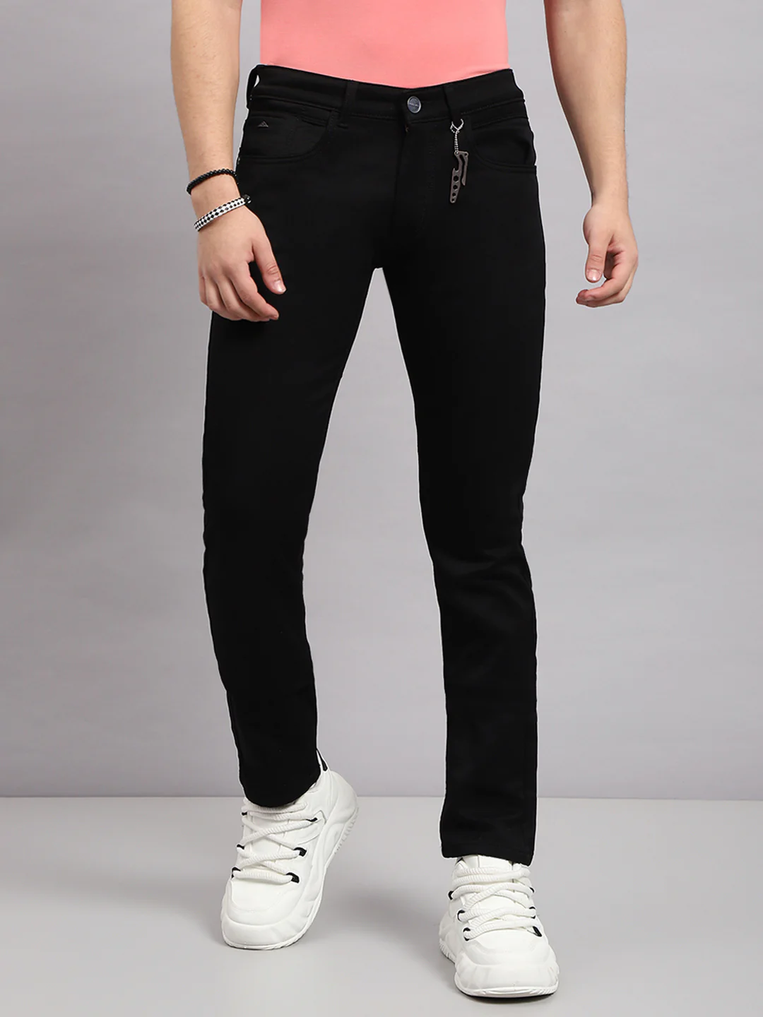 Men Black Solid Narrow Fit Denim - Image 2