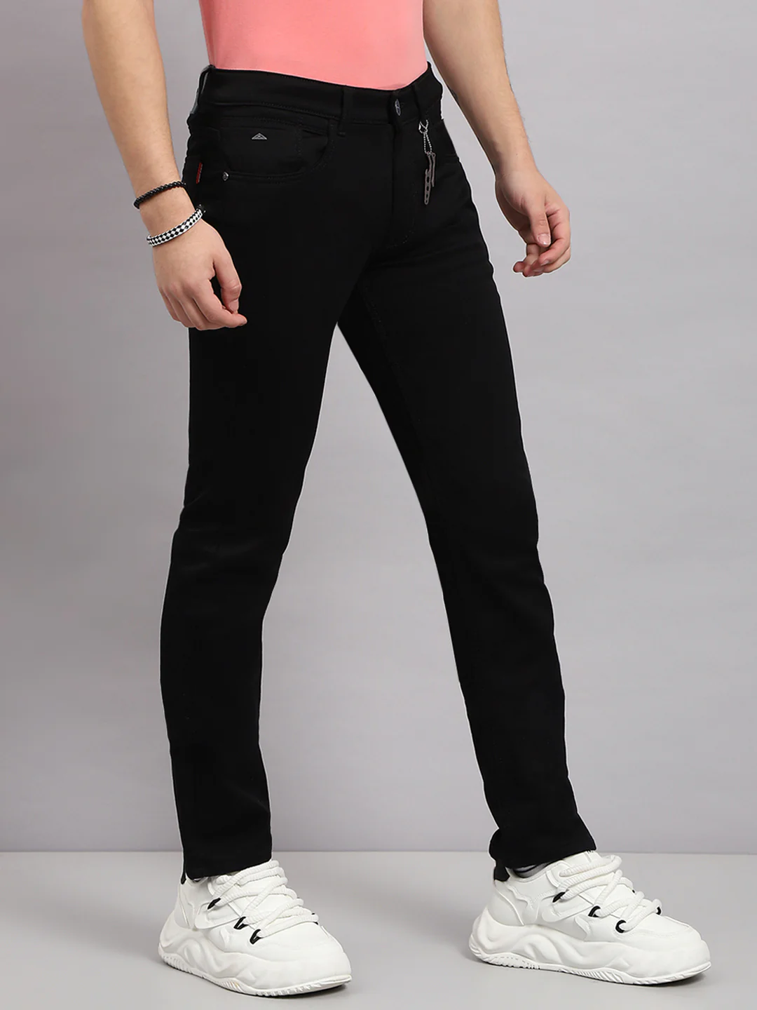 Men Black Solid Narrow Fit Denim - Image 4