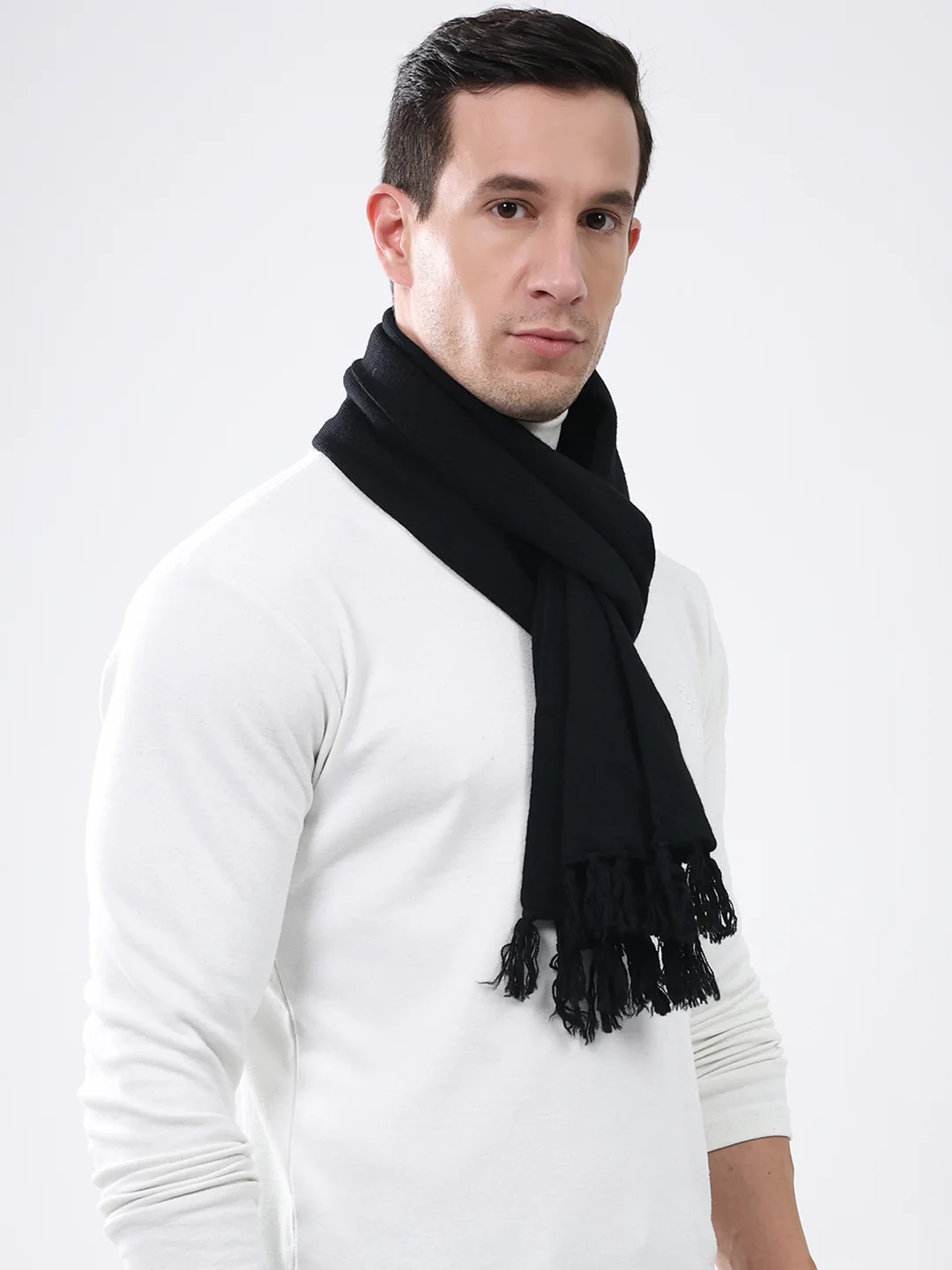 Men Black Solid Pure Wool Muffler - Image 4