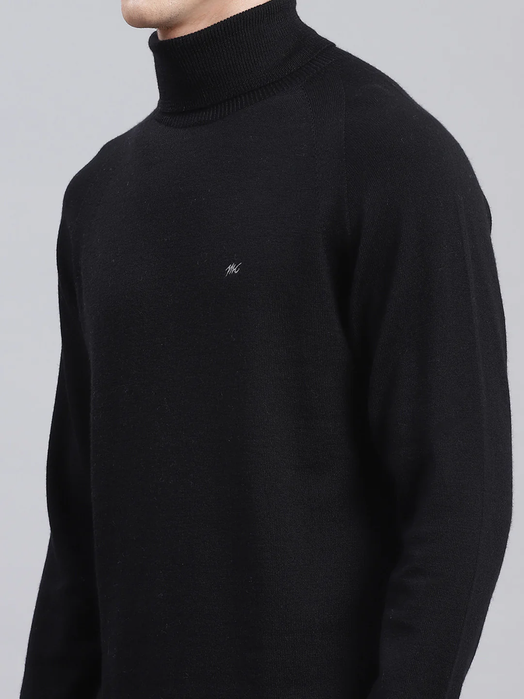 Men Black Solid Pure wool Pullover - Image 6