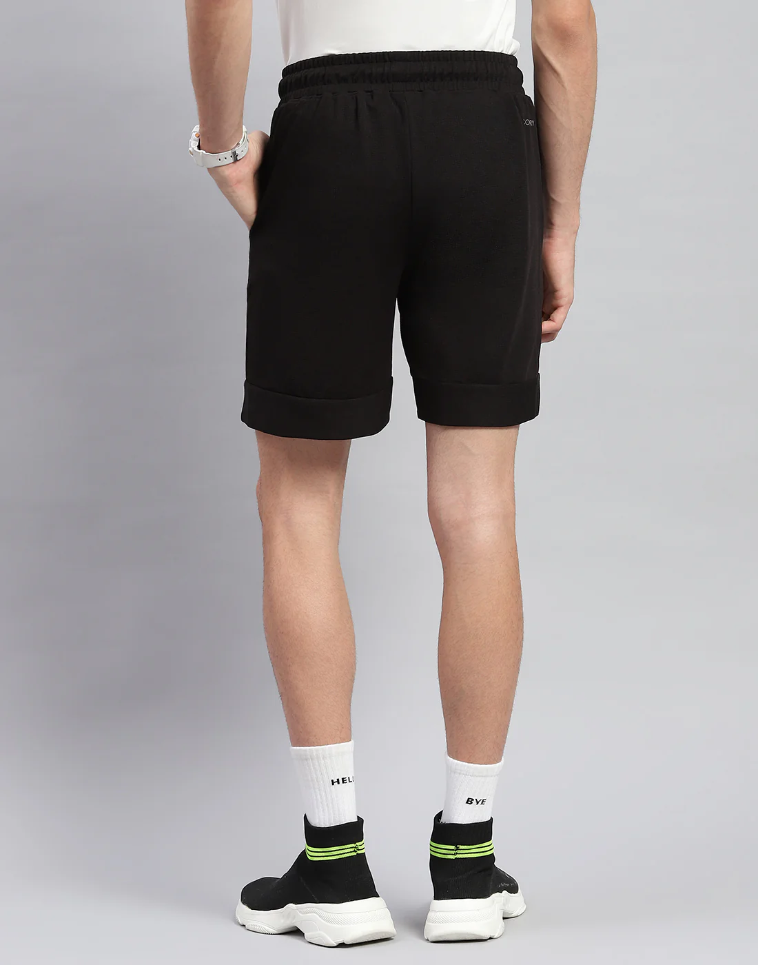 Men Black Solid Regular Fit Bermuda - Image 5