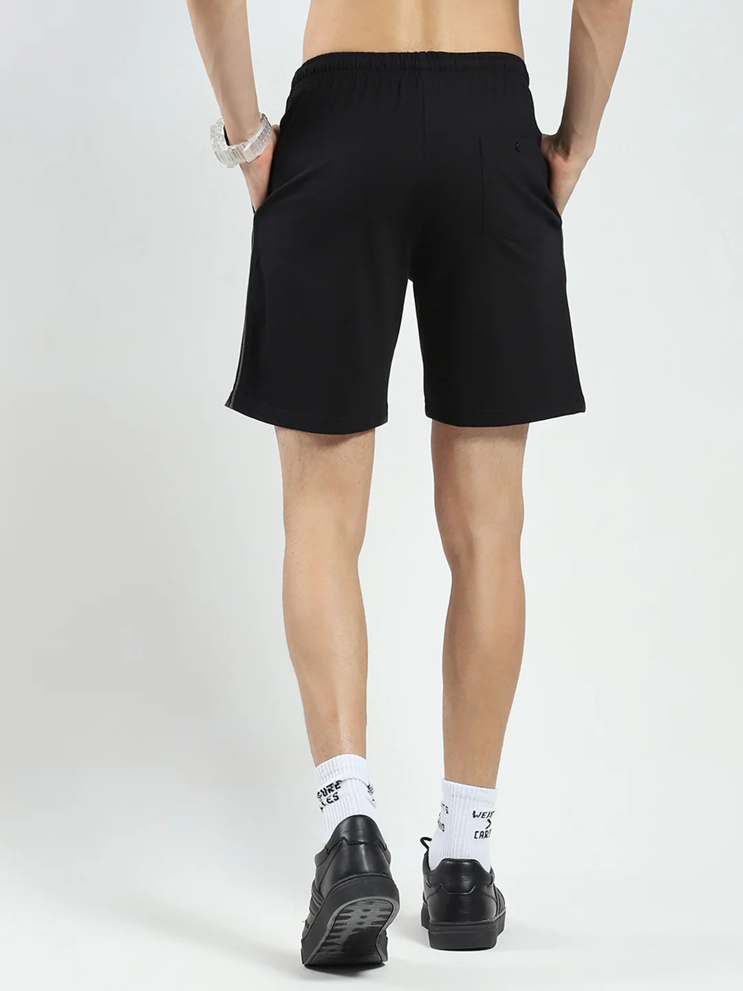 Men Black Solid Regular Fit Bermuda - Image 5