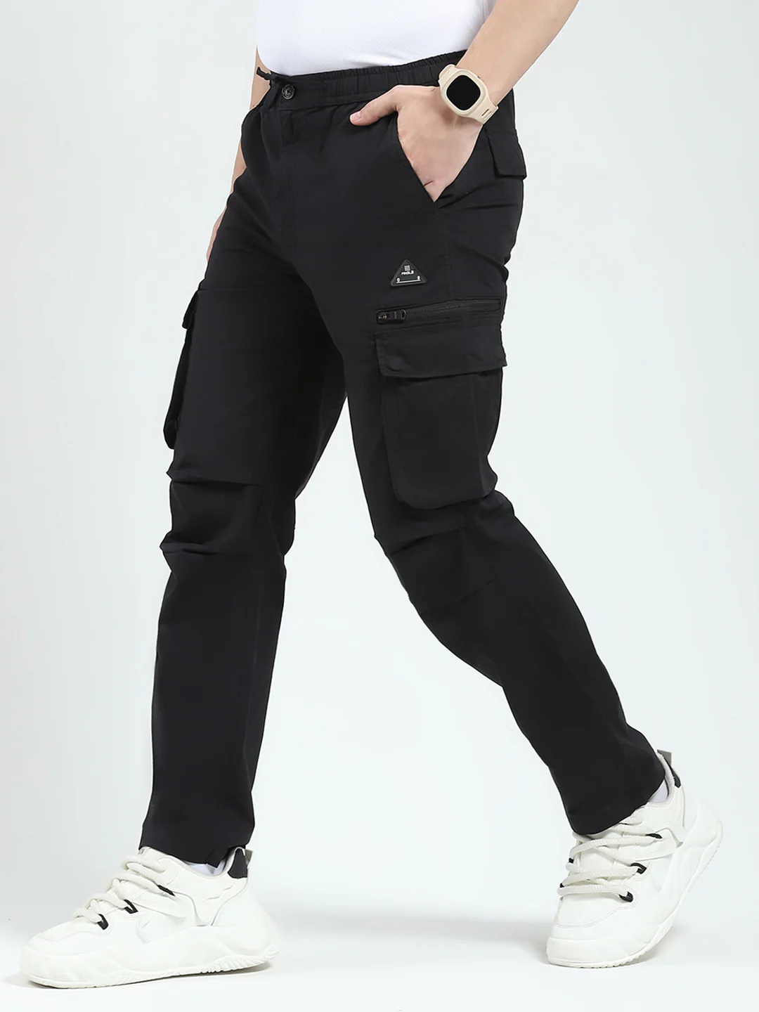 Rock.it Men Black Solid Regular Fit Cargo - Image 3