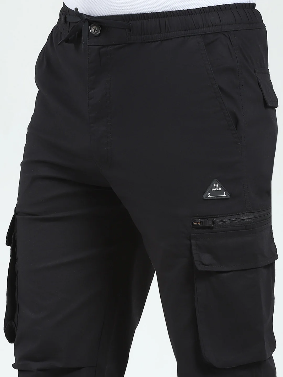 Rock.it Men Black Solid Regular Fit Cargo - Image 6