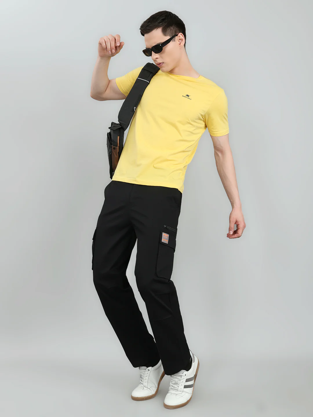 Men Black Solid Regular Fit Cargo - Image 6