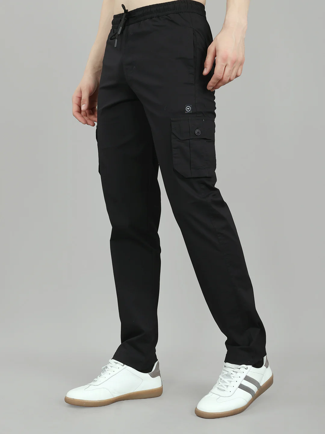 Men Black Solid Regular Fit Cargo Lower - Image 2