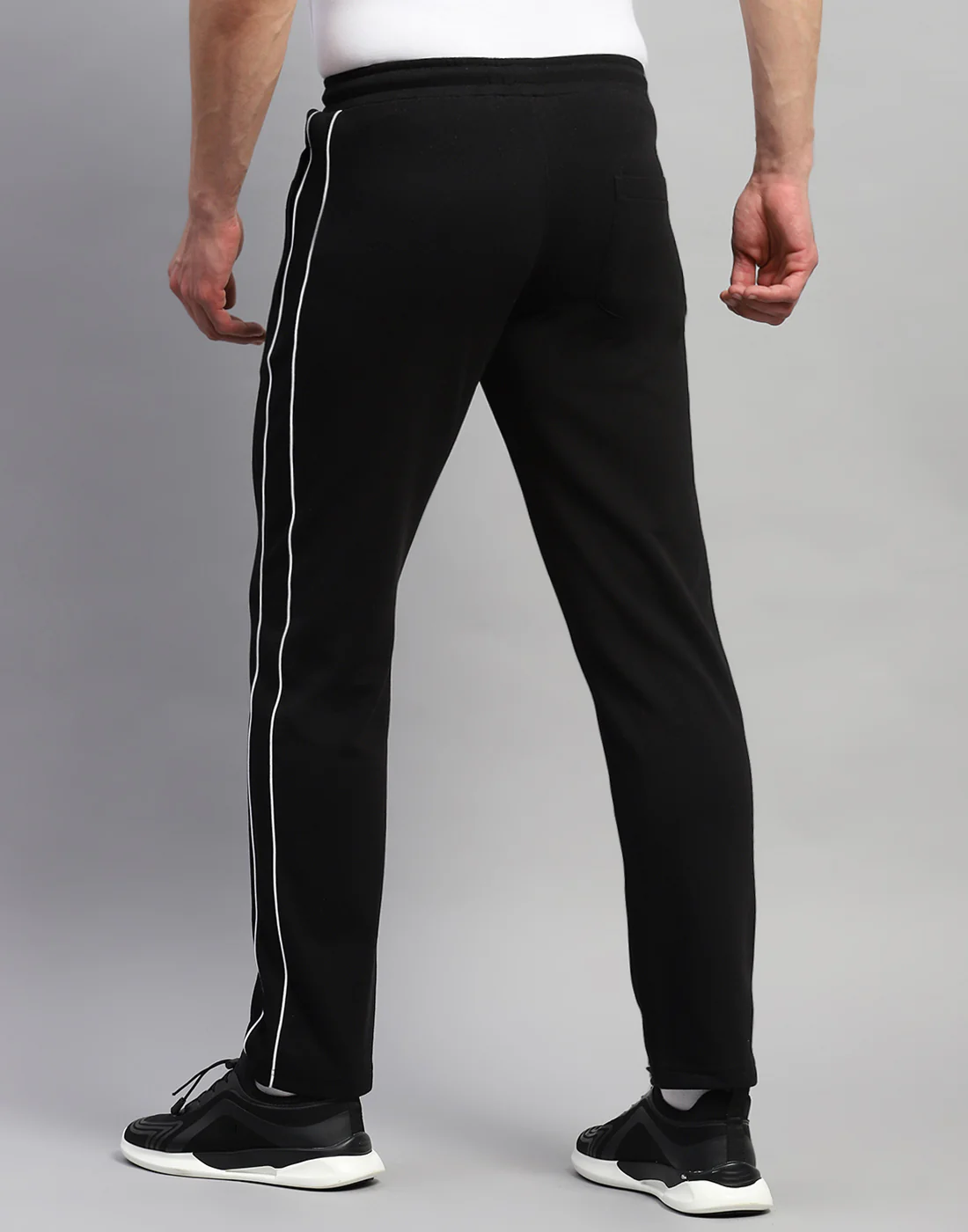 Rock.it Men Black Solid Regular Fit Lower - Image 5