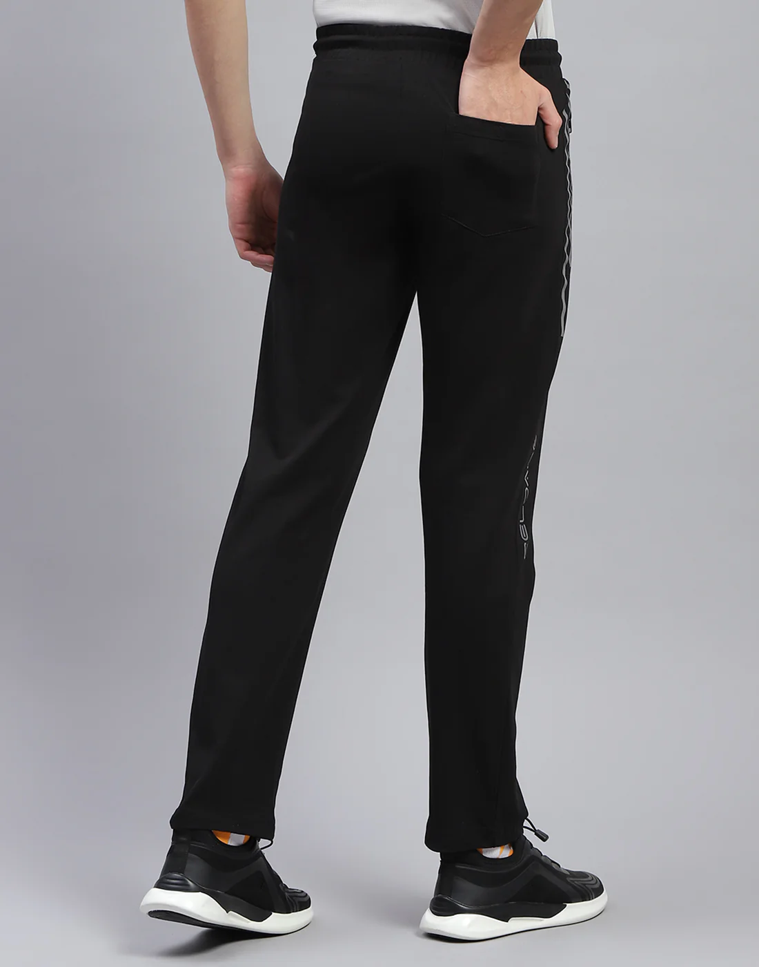 Men Black Solid Regular Fit Lower - Image 6