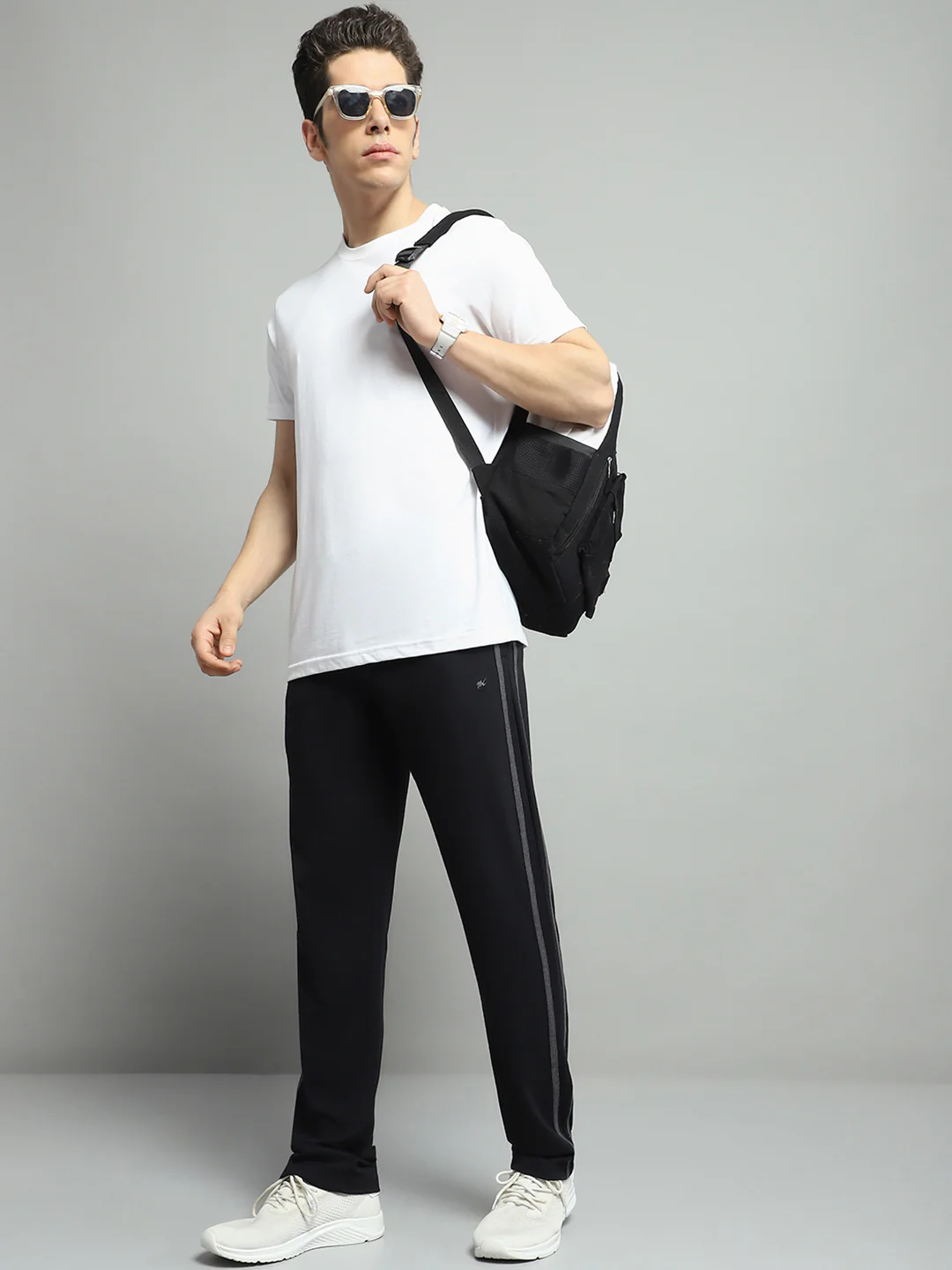 Men Black Solid Regular Fit Lower - Image 2