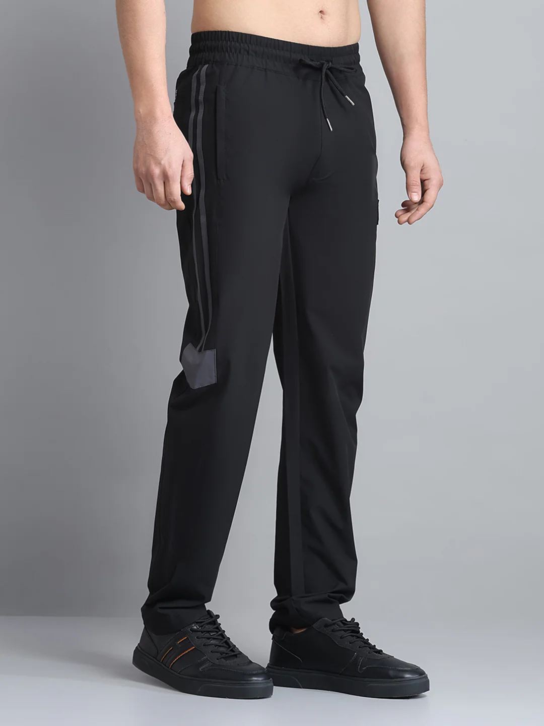 Men Black Solid Regular Fit Lower - Image 4