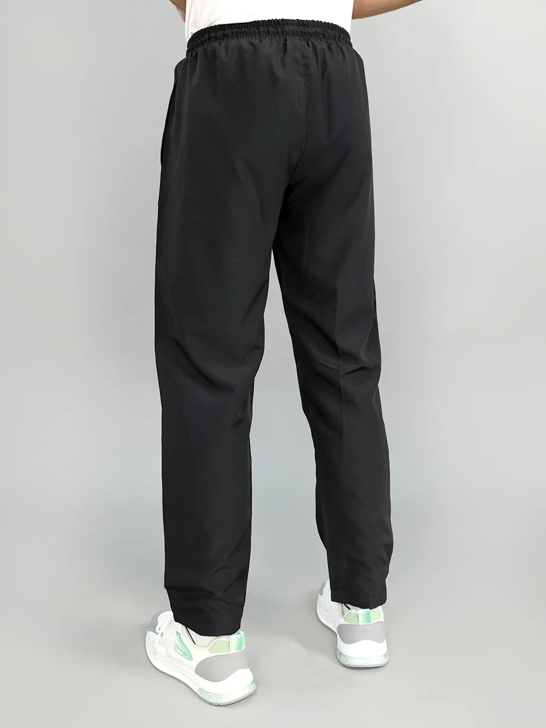 Men Black Solid Regular Fit Lower - Image 4