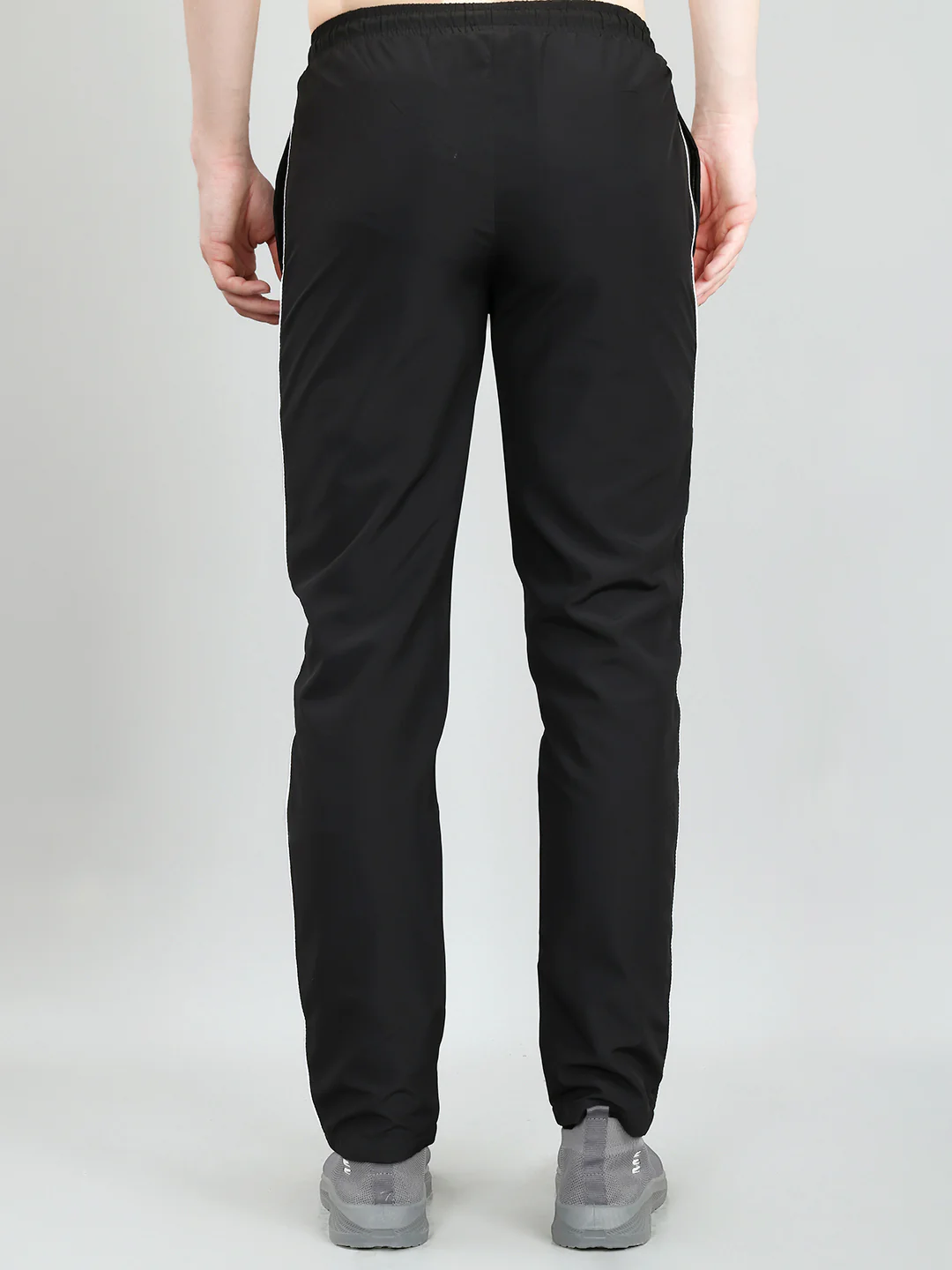 Men Black Solid Regular Fit Lower - Image 4