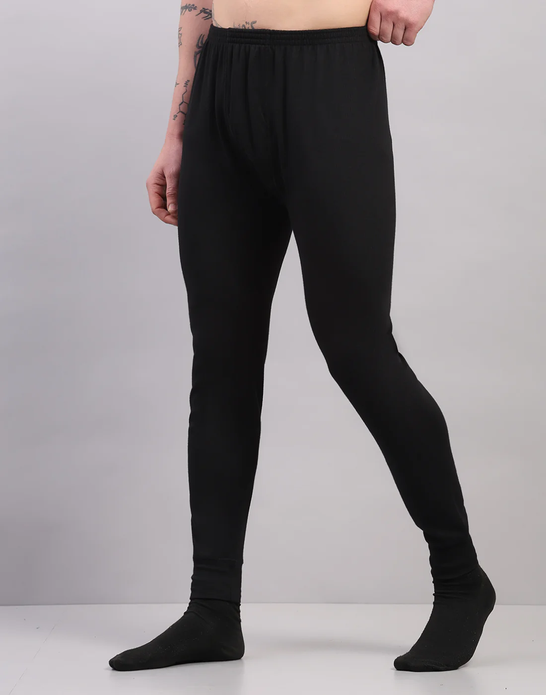 Men Black Solid Regular Fit Thermal Lower - Image 2