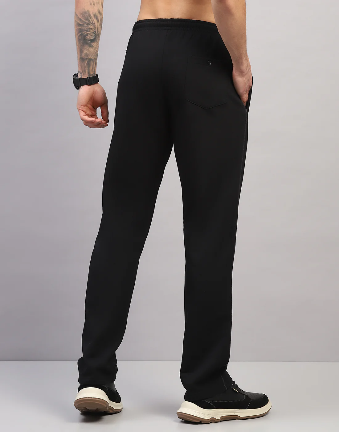 Men Black Solid Regular Fit Winter Lower - Image 4