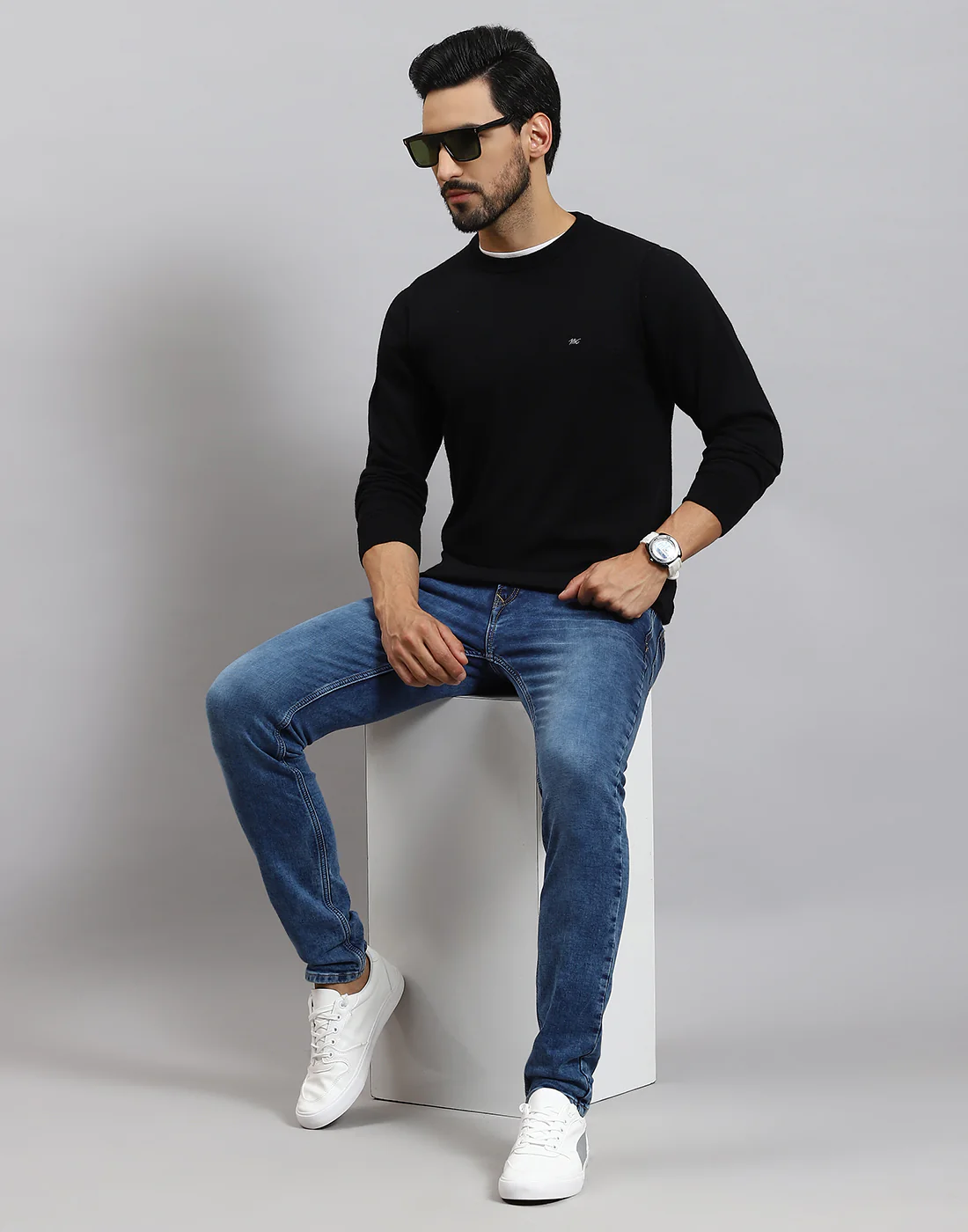 Men Black Solid Round Neck Full Sleeve Pullover - Image 2