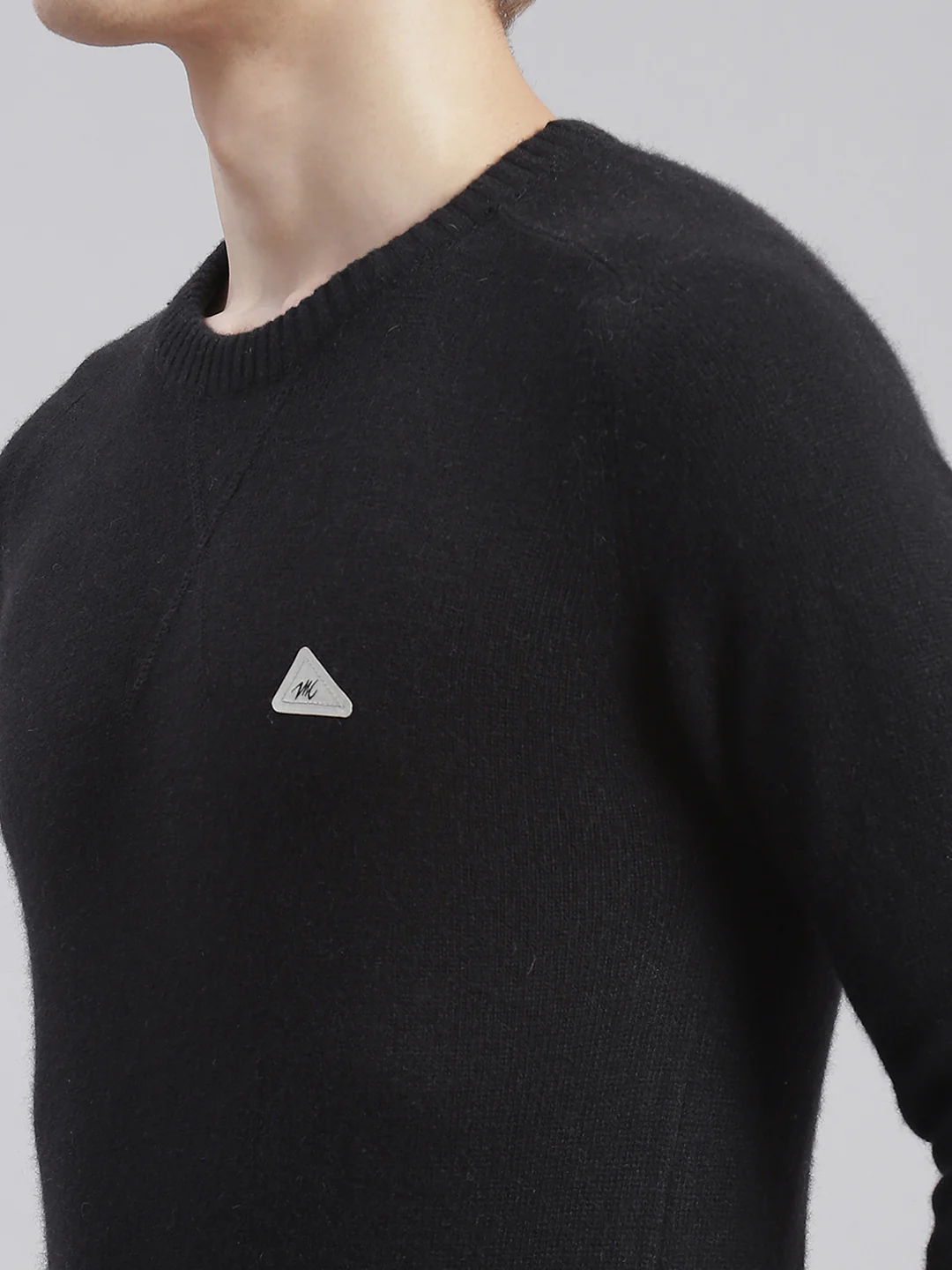 Men Black Solid Round Neck Full Sleeve Sweaters/Pullovers - Image 6