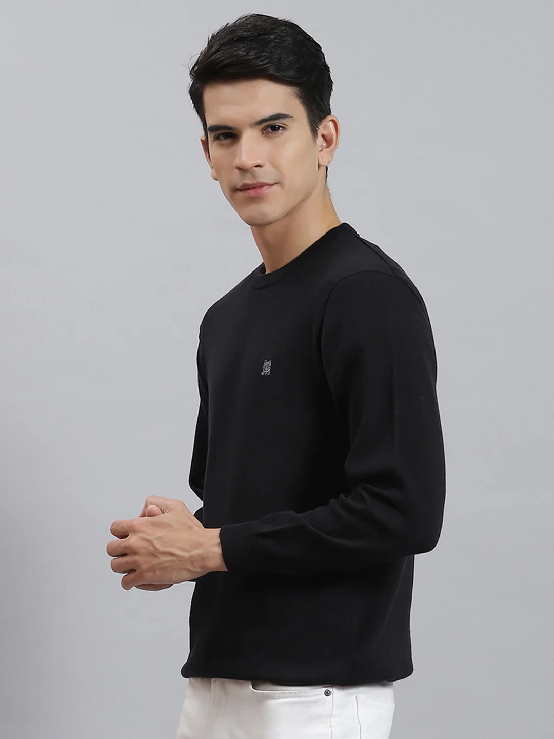 Men Black Solid Round Neck Full Sleeve Sweaters/Pullovers - Image 3