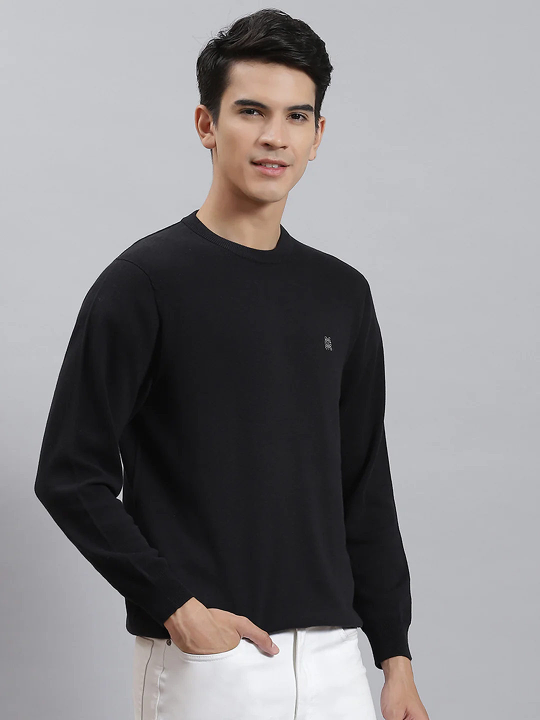 Men Black Solid Round Neck Full Sleeve Sweaters/Pullovers - Image 4