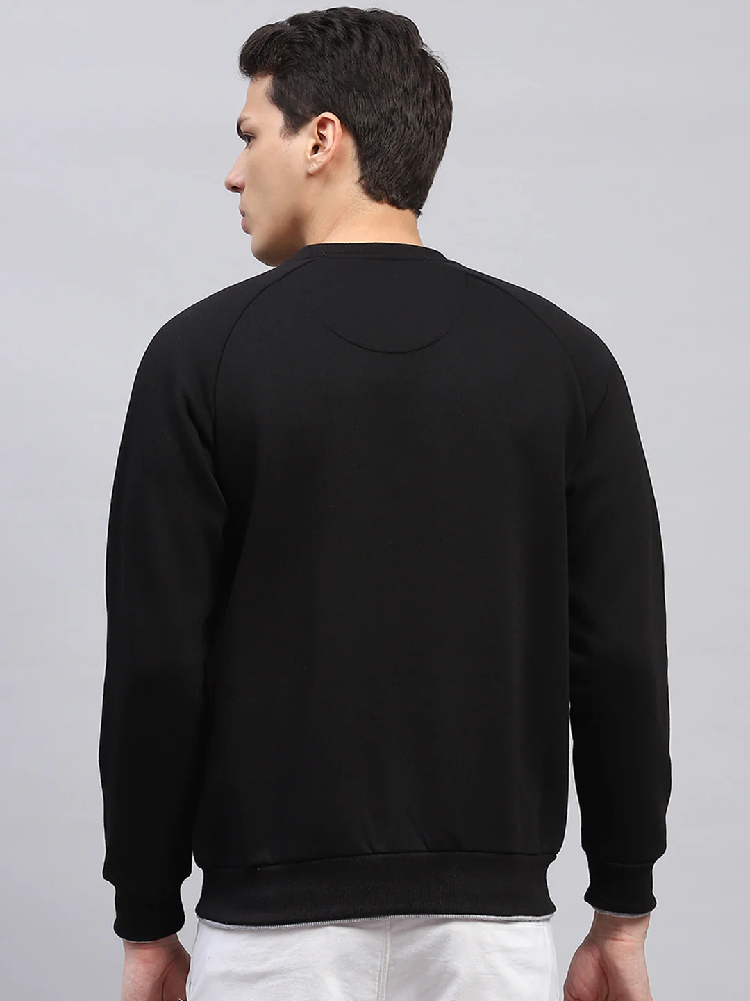 Men Black Solid Round Neck Full Sleeve Sweatshirt - Image 5