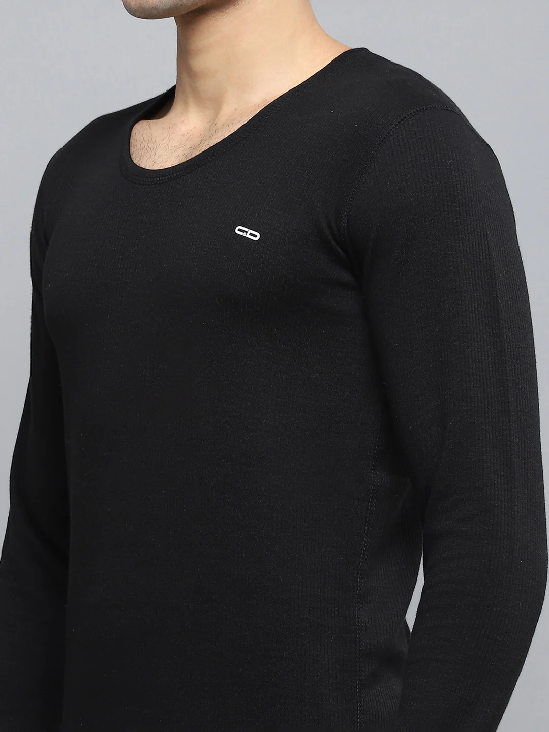 Men Black Solid Round Neck Full Sleeve Thermal Vest - Image 6