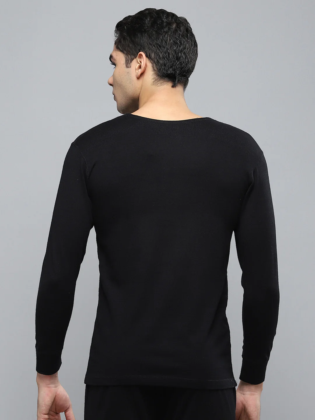 Men Black Solid Round Neck Full Sleeve Thermal Vest - Image 5