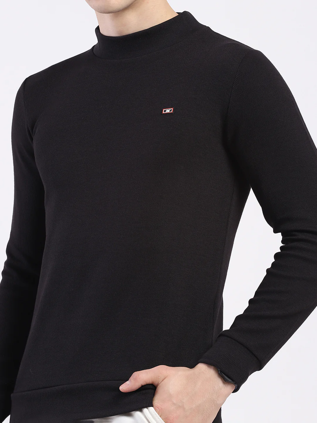 Men Black Solid Round Neck Full Sleeve Winter T-Shirt - Image 6