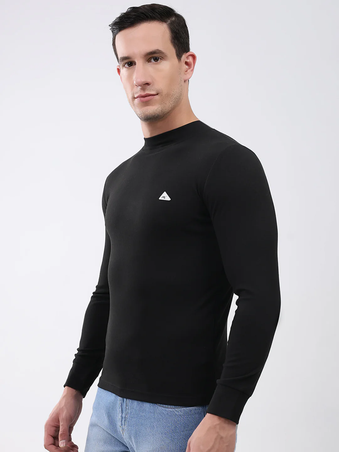 Men Black Solid Round Neck Full Sleeve Winter T-Shirt - Image 3