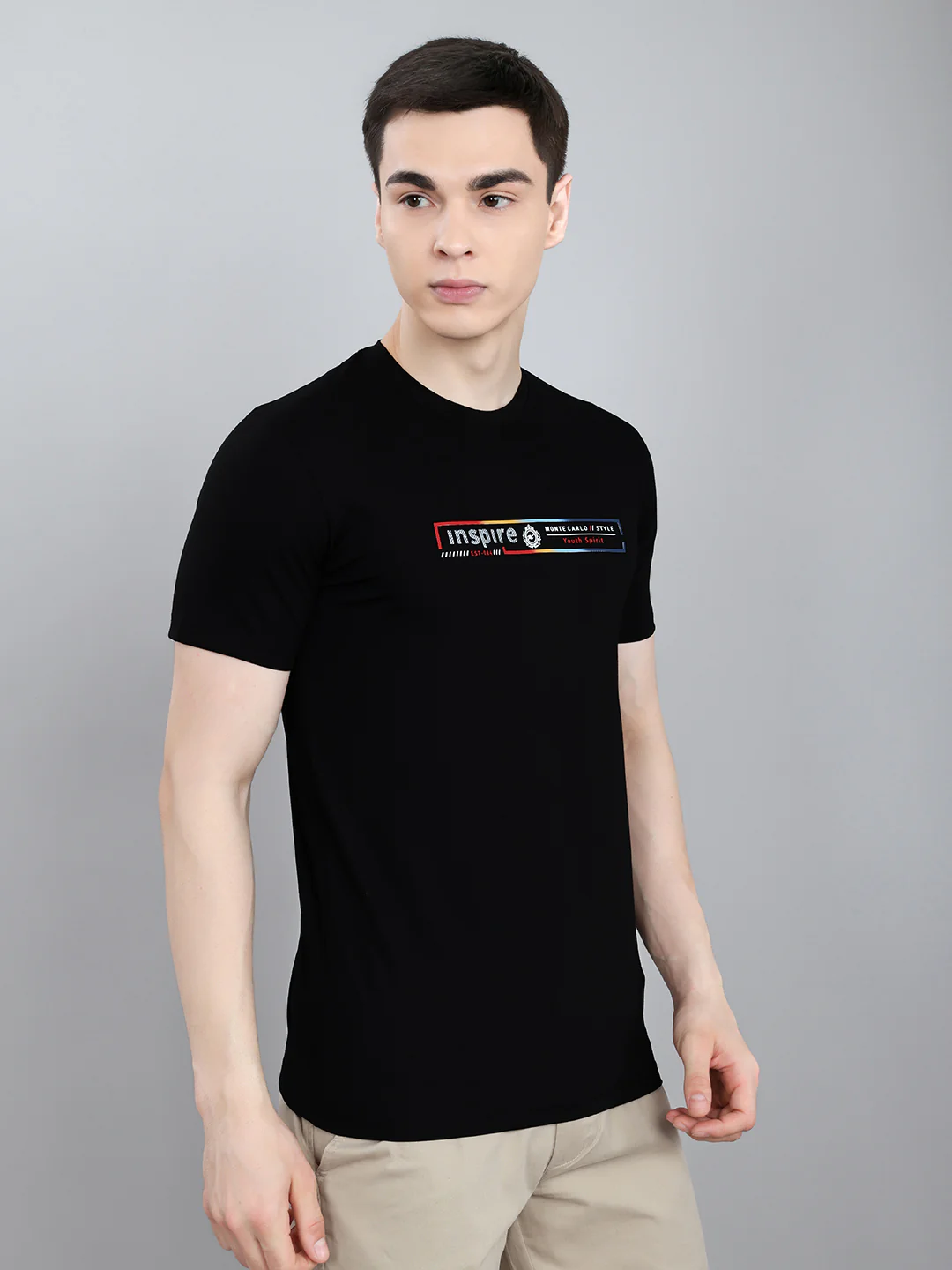 Men Black Solid Round Neck Half Sleeve T-Shirt - Image 3