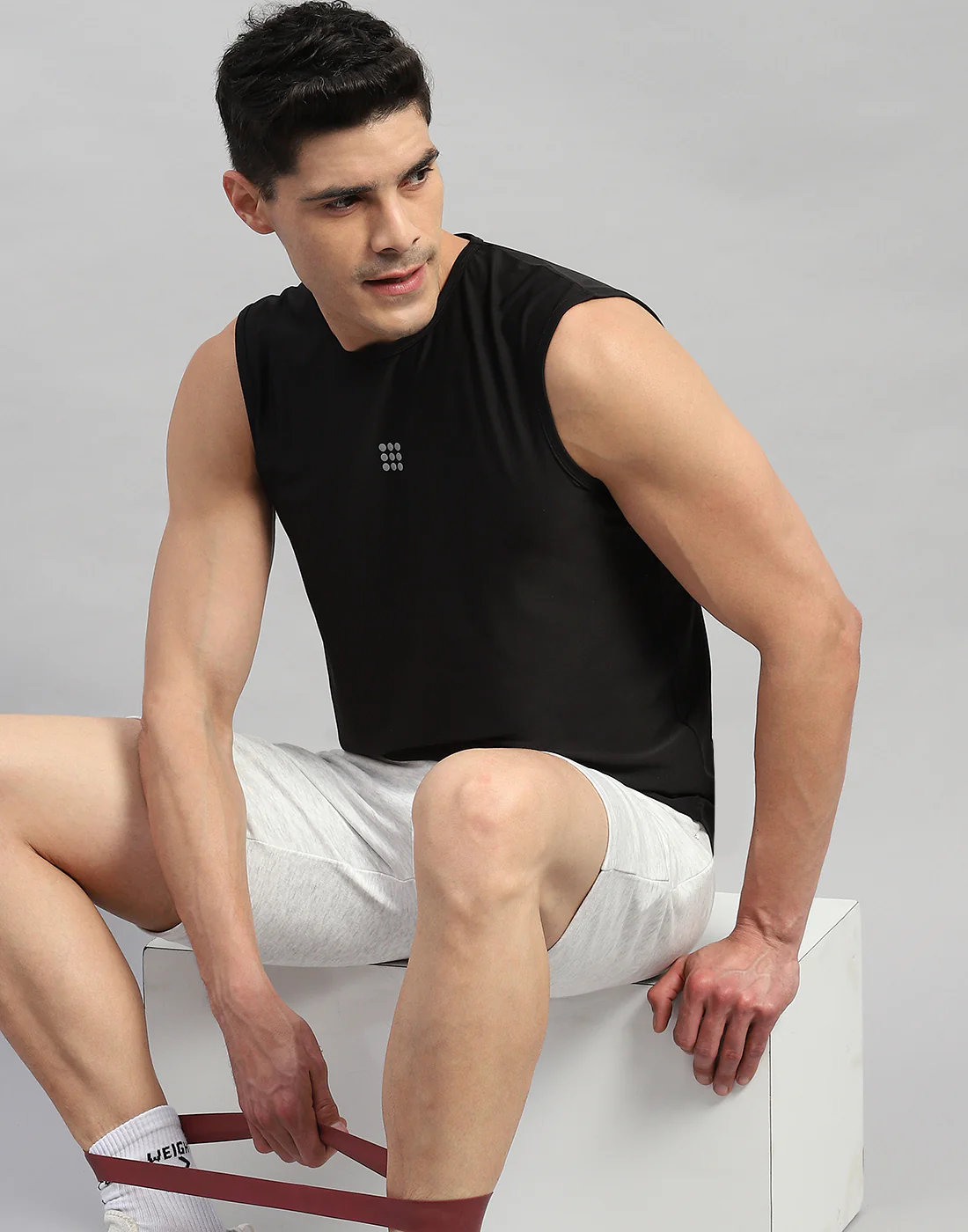 Rock.it Men Black Solid Round Neck Sleeveless T-Shirt - Image 6