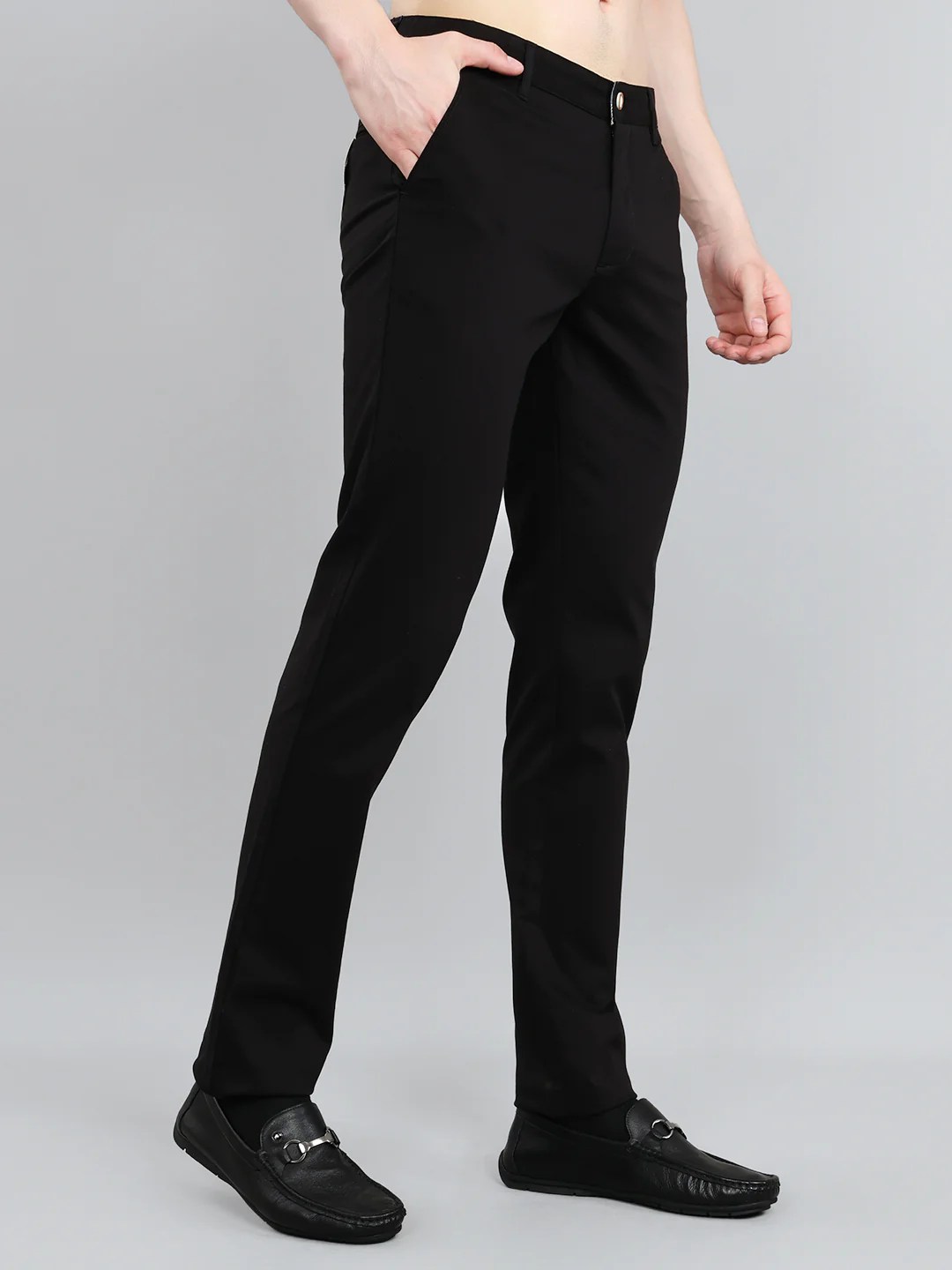 Men Black Solid Slim Fit Trouser - Image 3