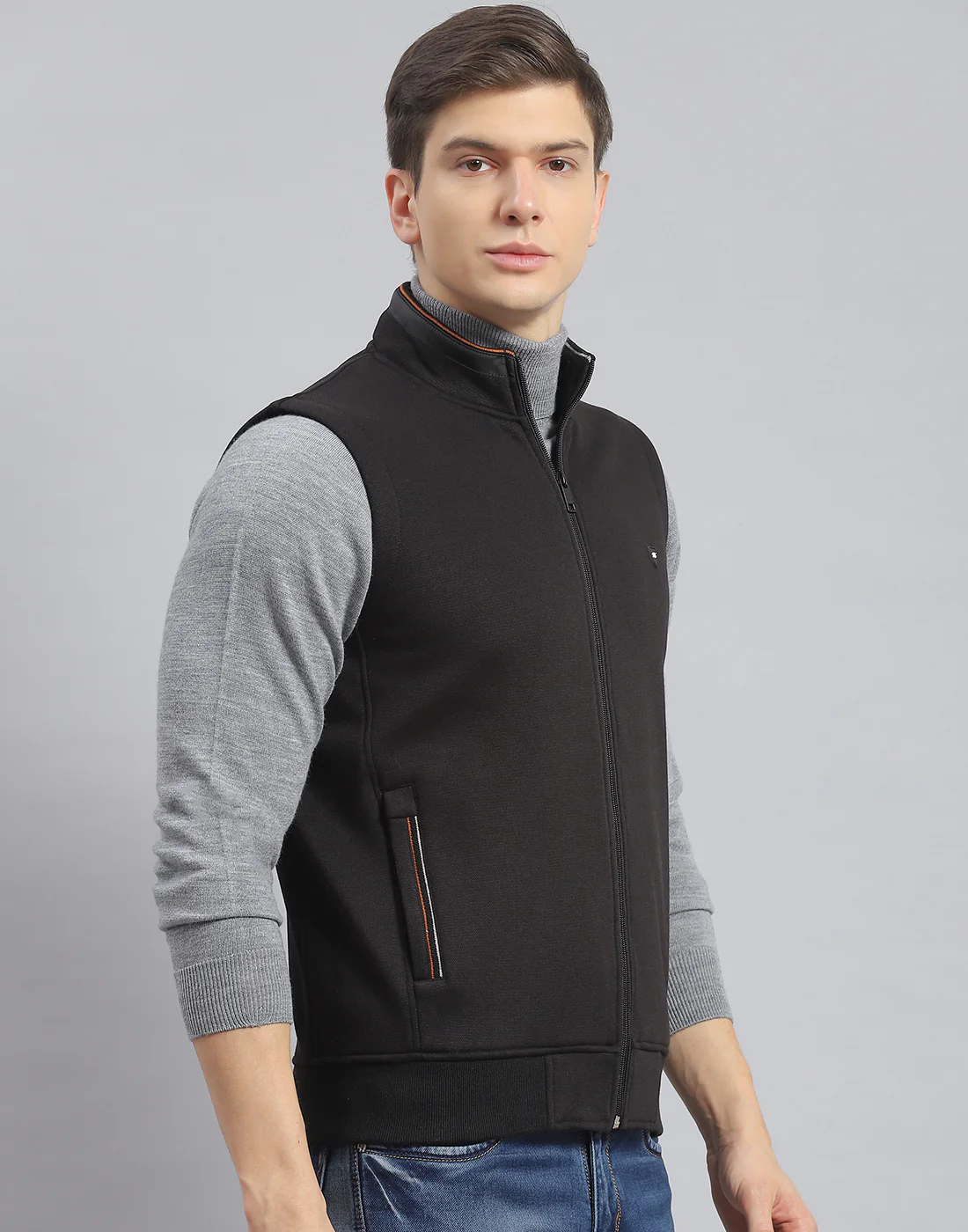 Men Black Solid Stand Collar Sleeveless Jacket - Image 4