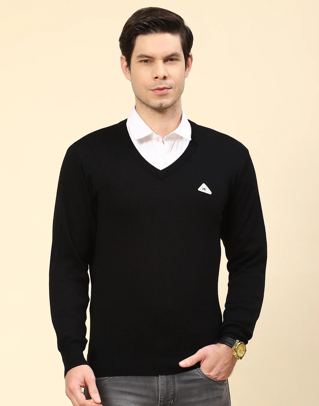 Men Black Solid V Neck Full Sleeve Pullover - Image 3