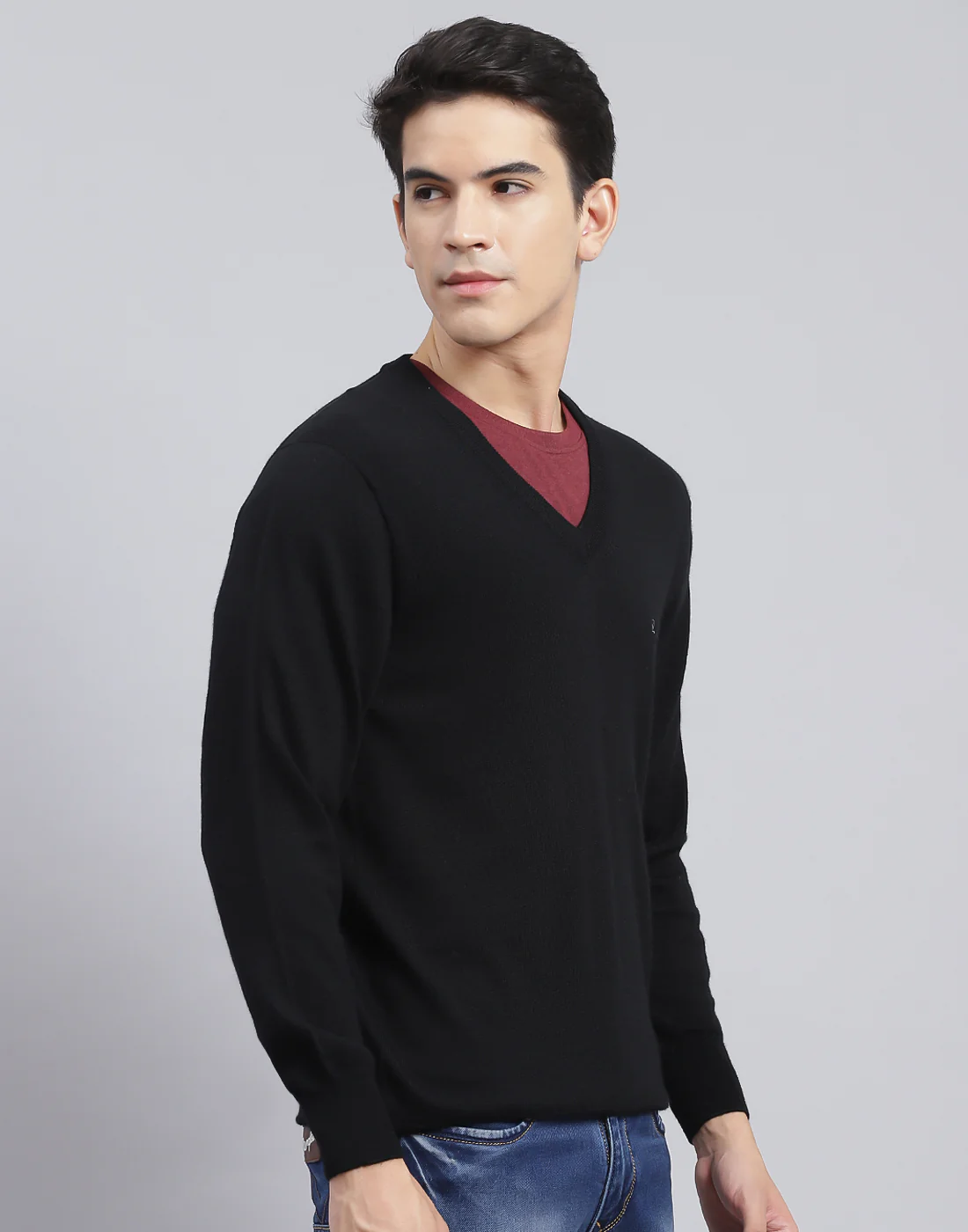 Men Black Solid V Neck Full Sleeve Pullover - Image 4