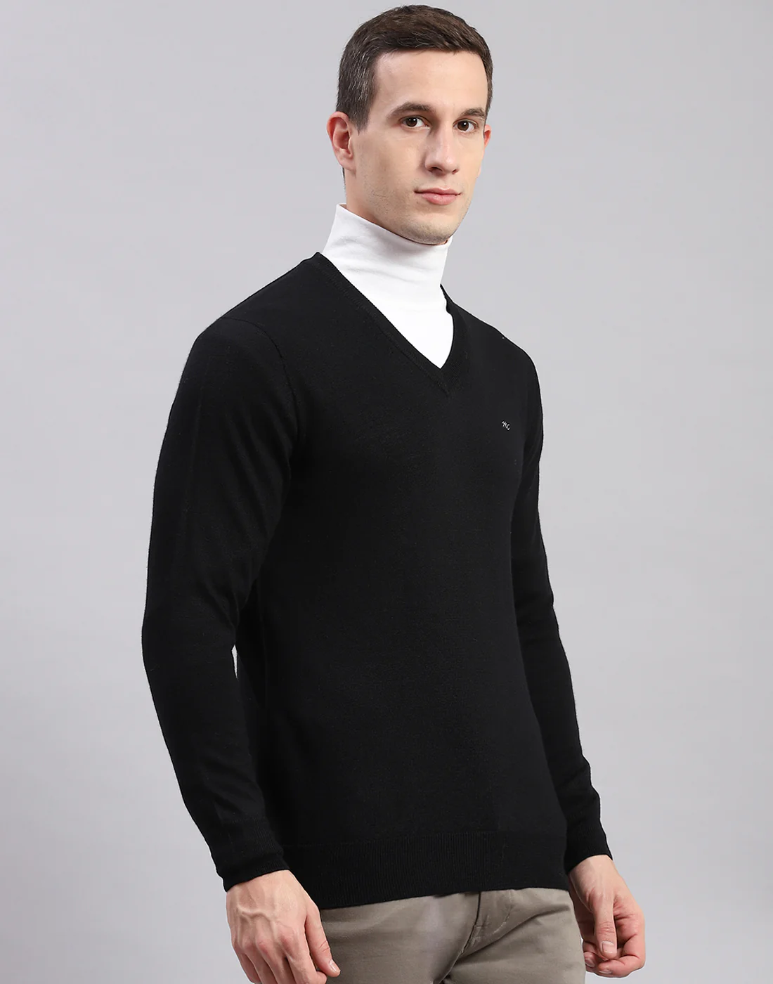 Men Black Solid V Neck Full Sleeve Pullover - Image 3