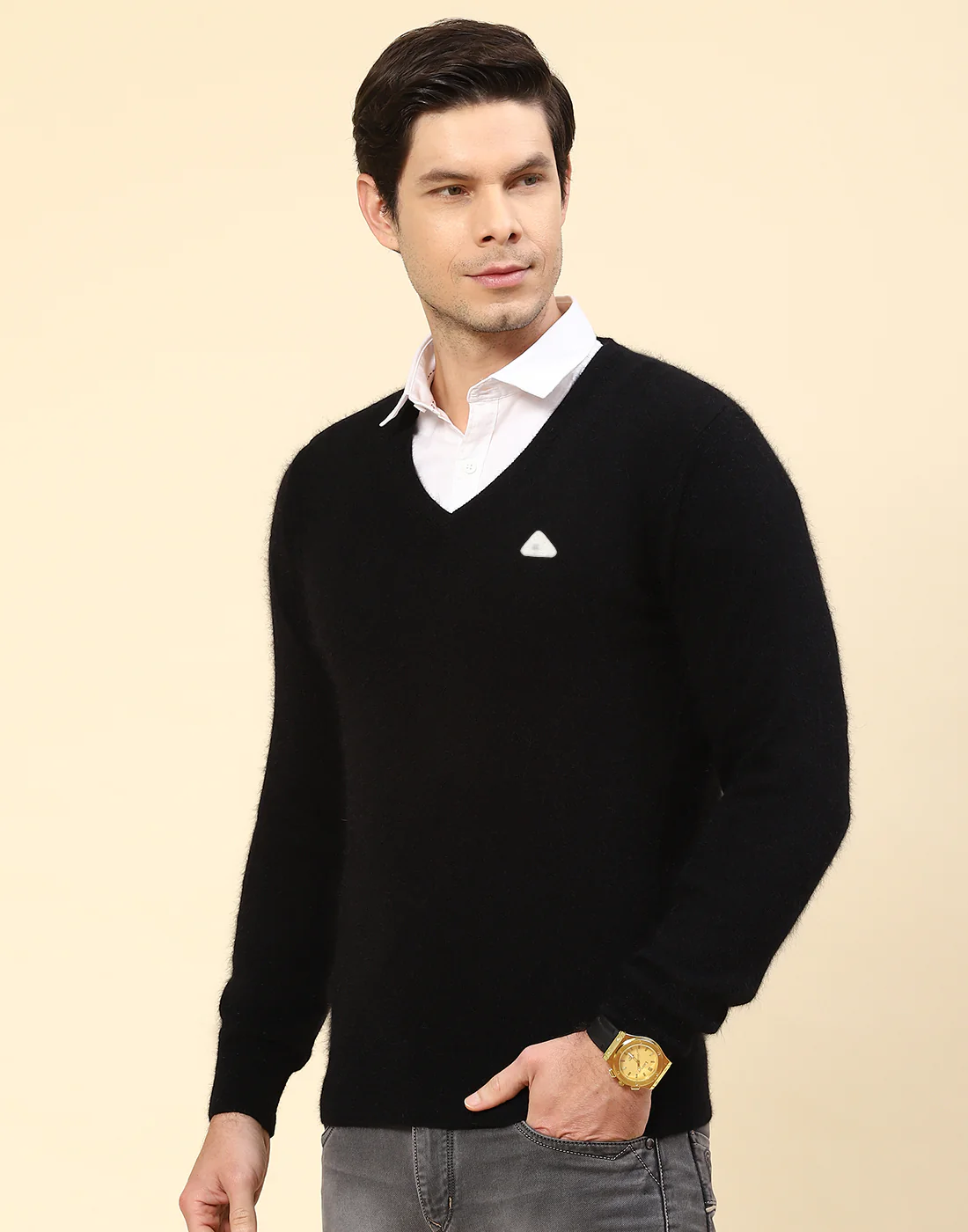 Men Black Solid V Neck Full Sleeve Pullover - Image 3