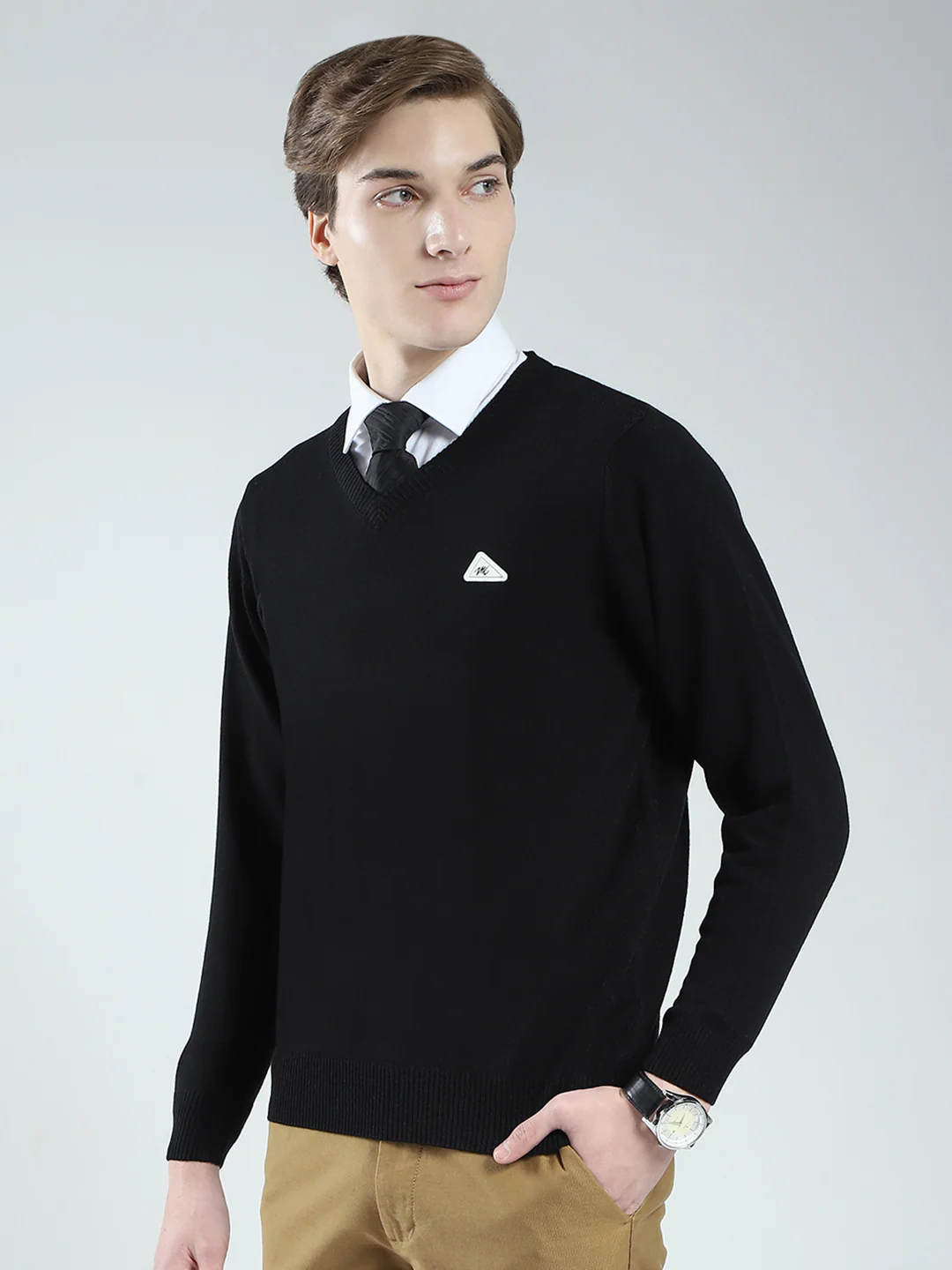 Men Black Solid V Neck Full Sleeve Pullover - Image 3