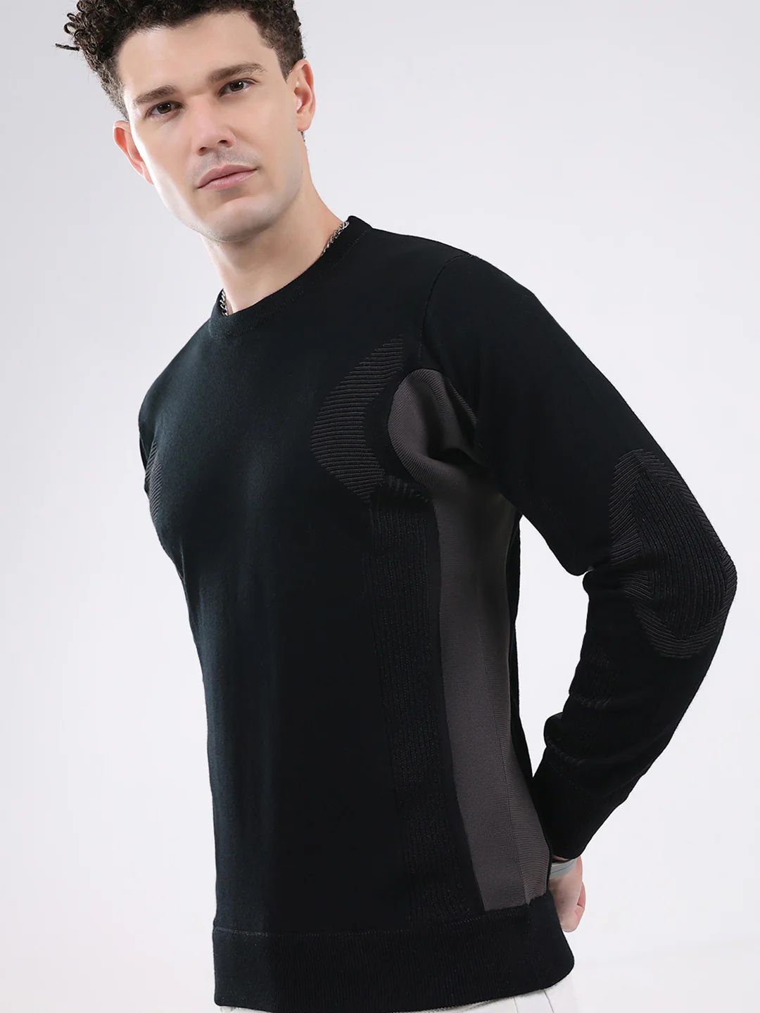 Men Black Solid Round Neck Full Sleeve Pullover - Image 6