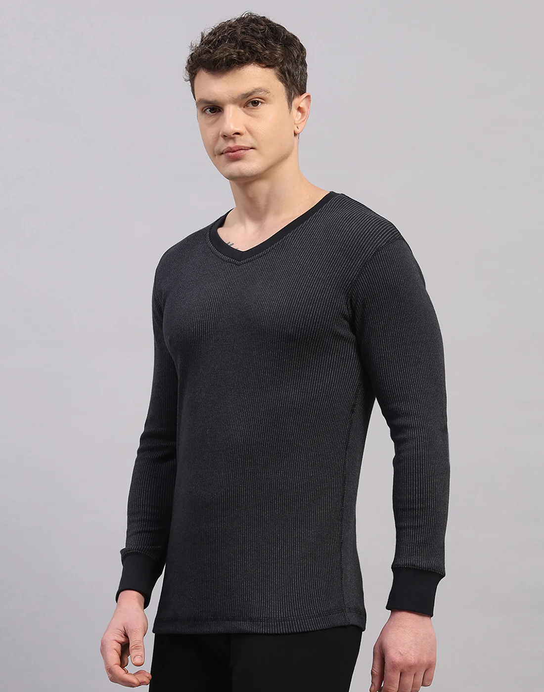 Men Black Solid V Neck Full Sleeve Thermal Vest - Image 2